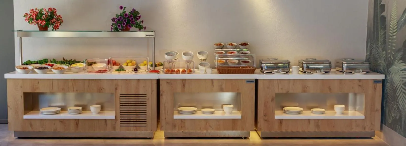 Restaurant/places to eat in Casa Lumar Luxury Lodging- Adult Only