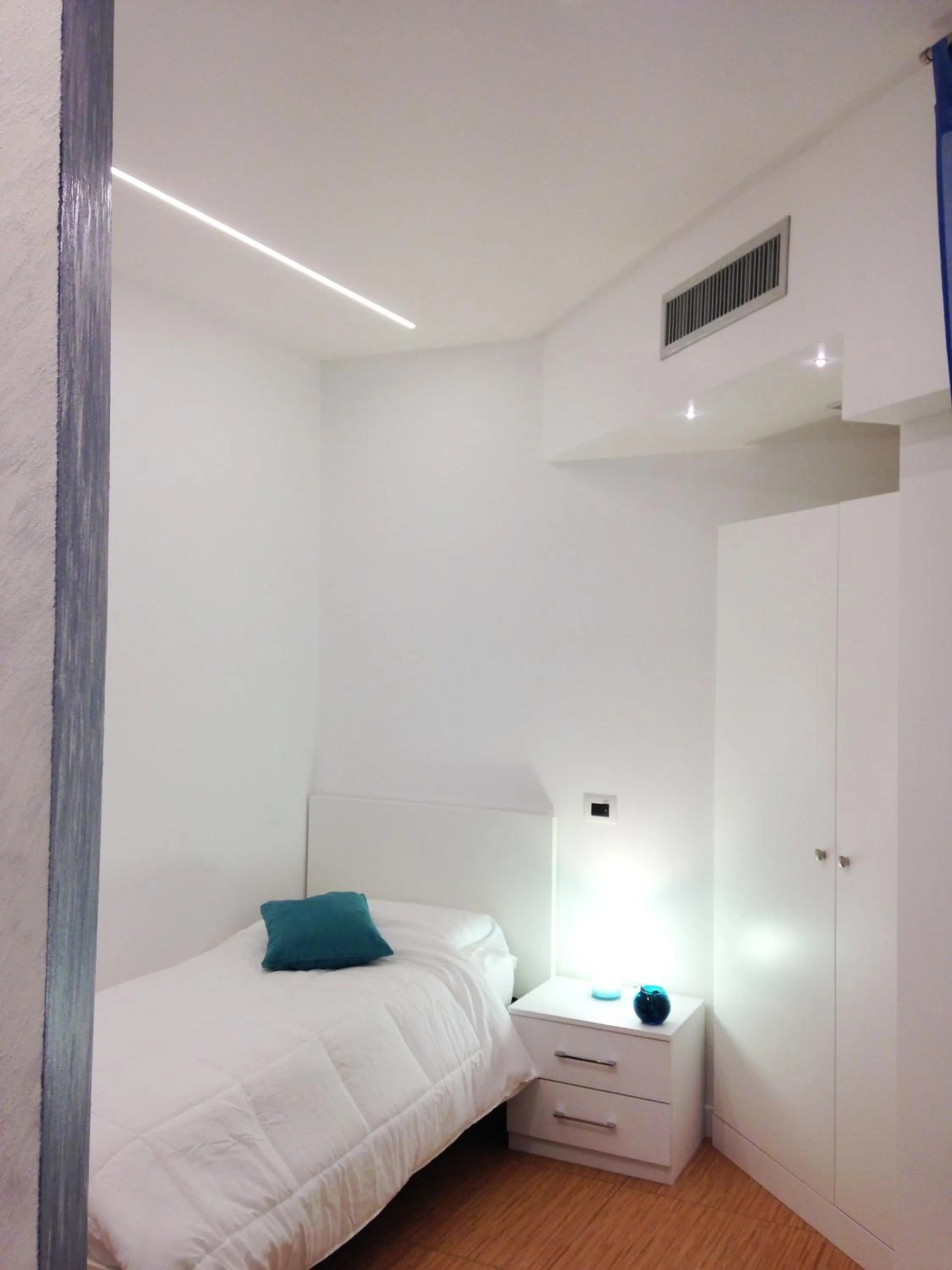 Photo of the whole room, Bed in Valle Aurelia House