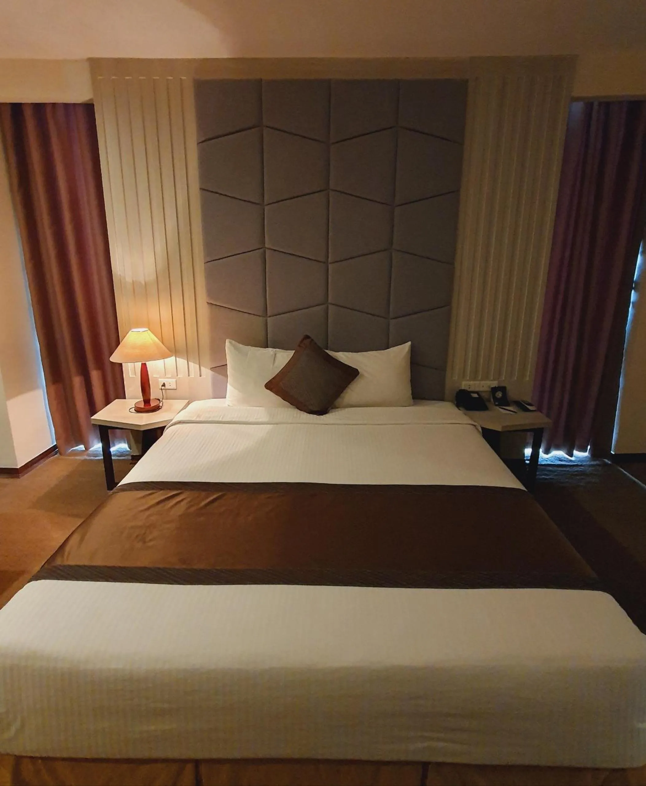 Bedroom, Bed in Muong Thanh Dien Chau Hotel