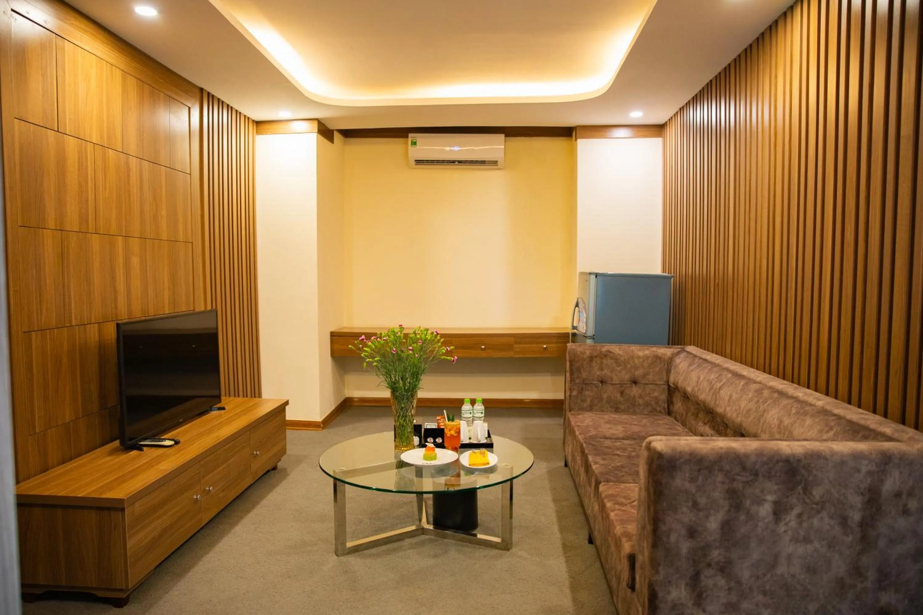 Living room in Muong Thanh Dien Chau Hotel