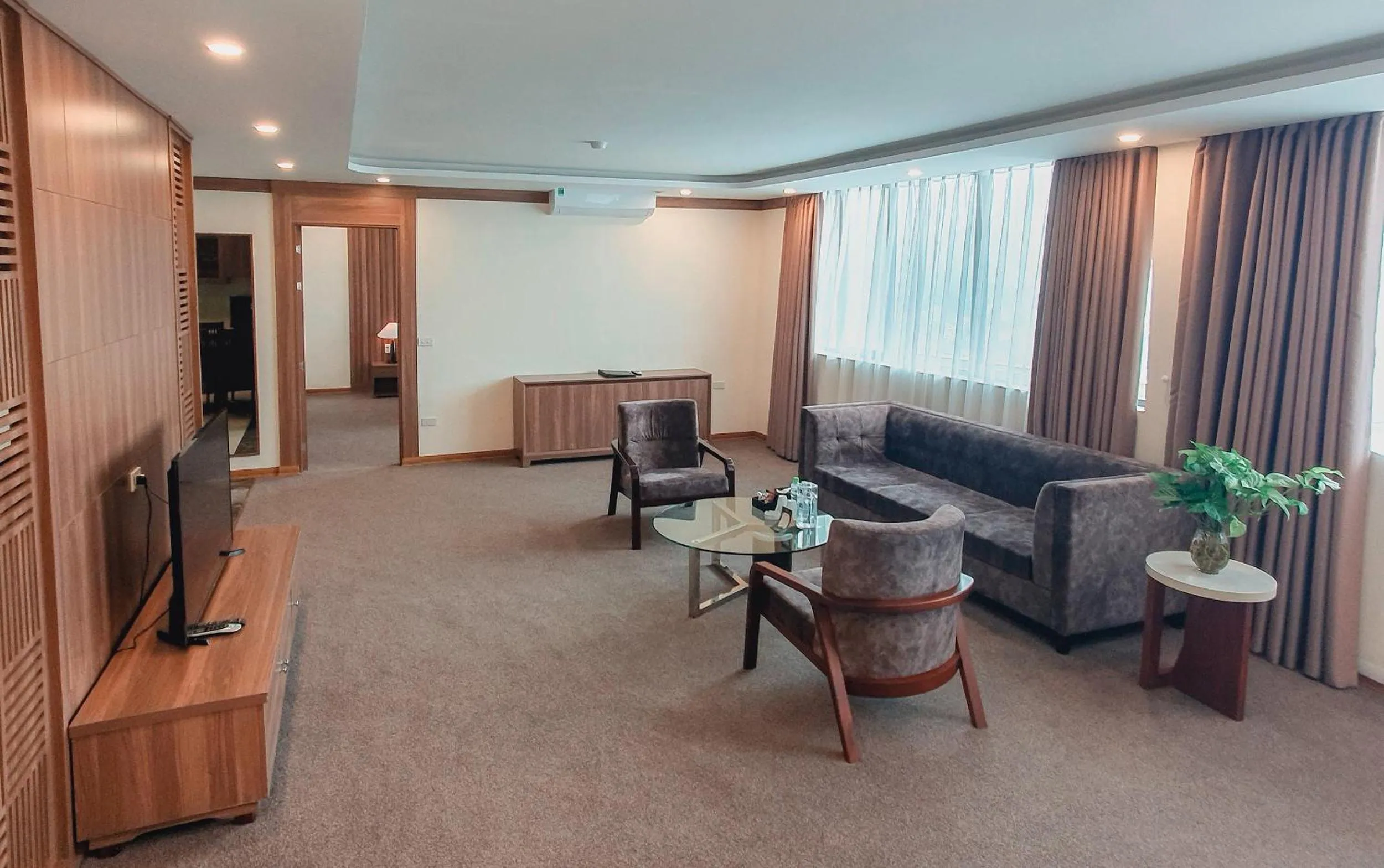 Living room in Muong Thanh Dien Chau Hotel