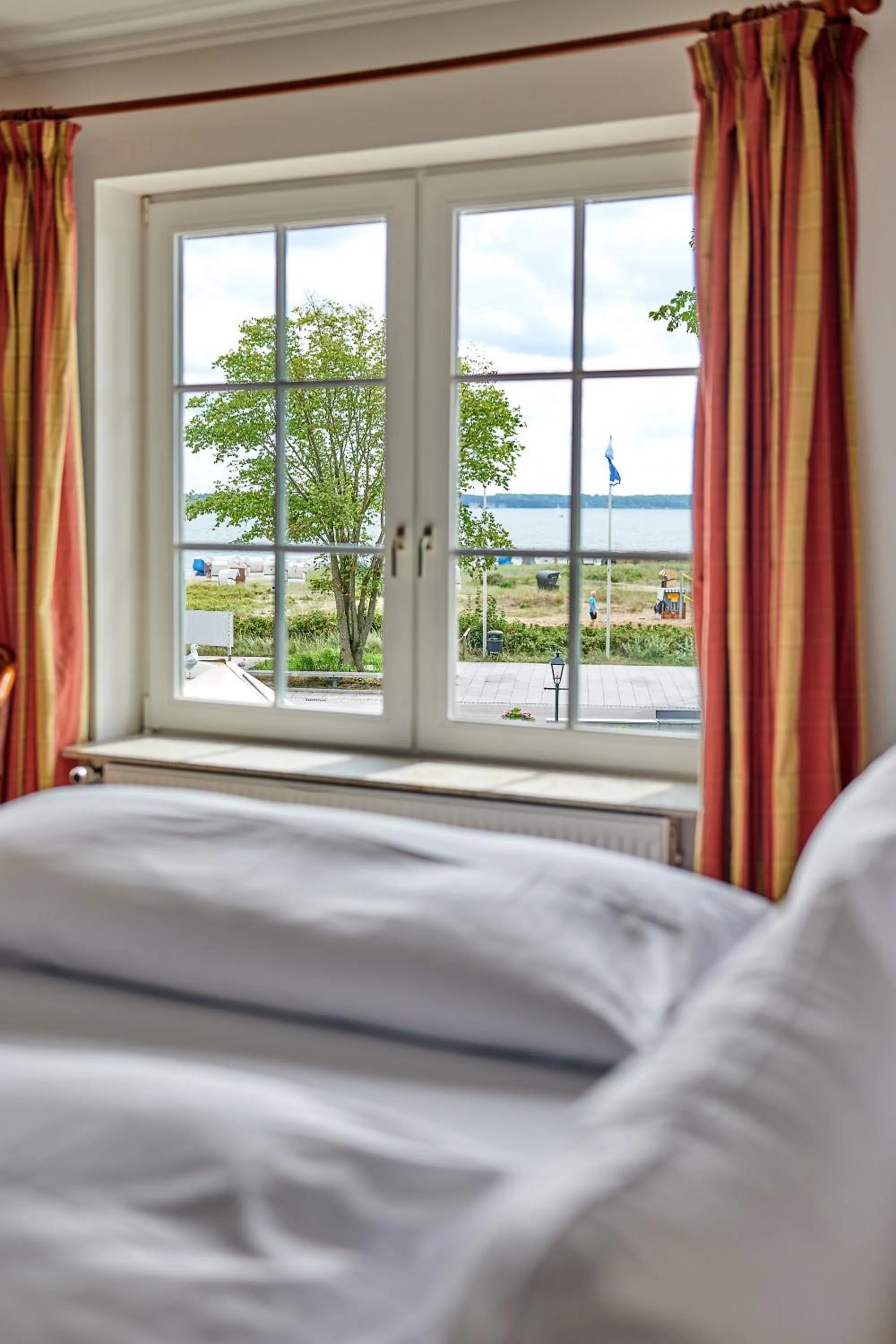 Bed in Strandhotel Strande