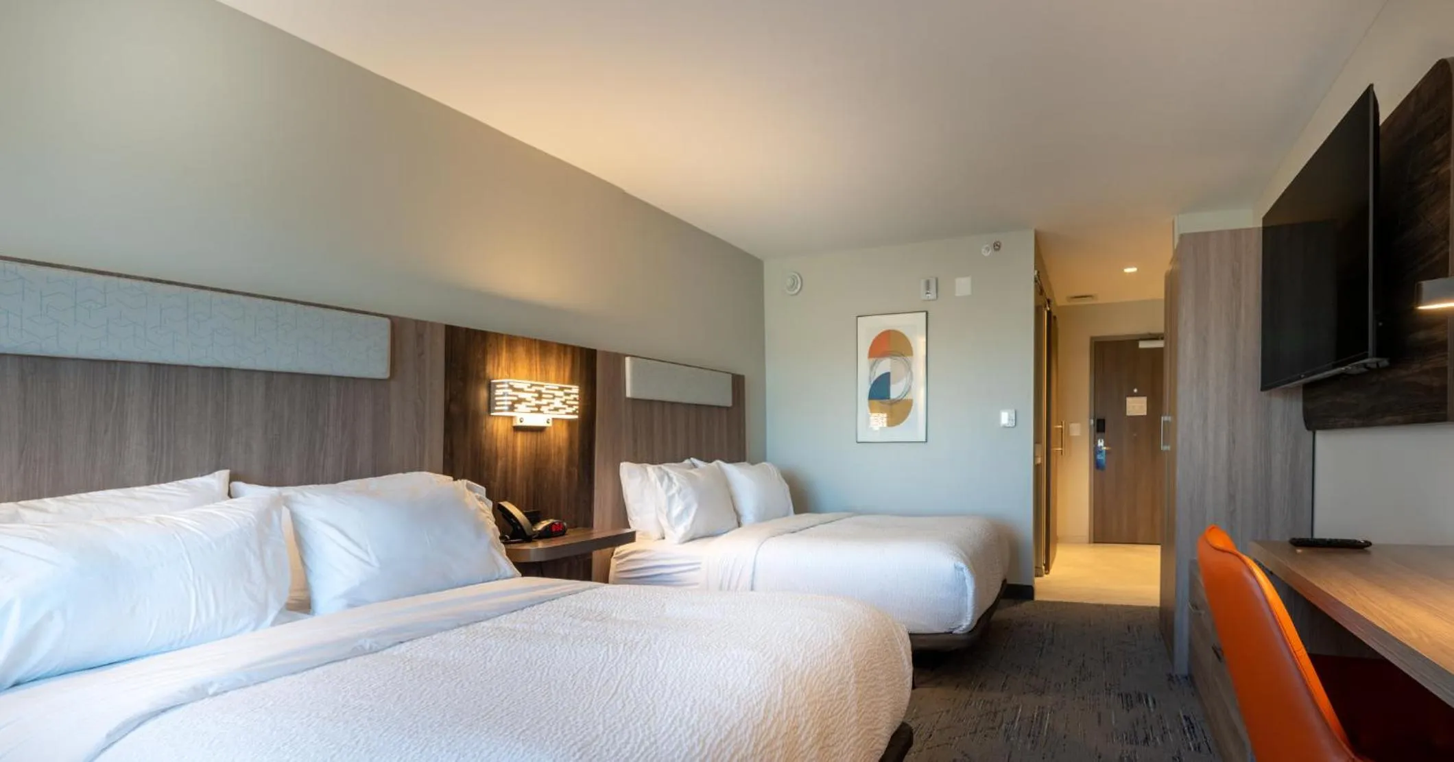 Photo of the whole room, Bed in Holiday Inn Express & Suites Murfreesboro West by IHG