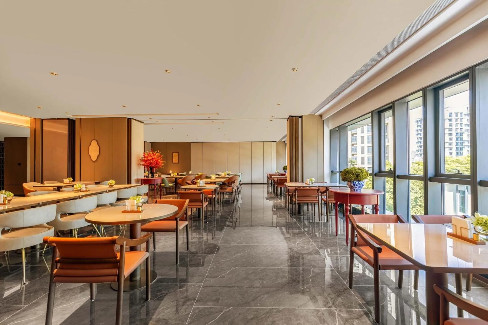 Restaurant/places to eat in Holiday Inn Express Hangzhou Jiangnan by IHG