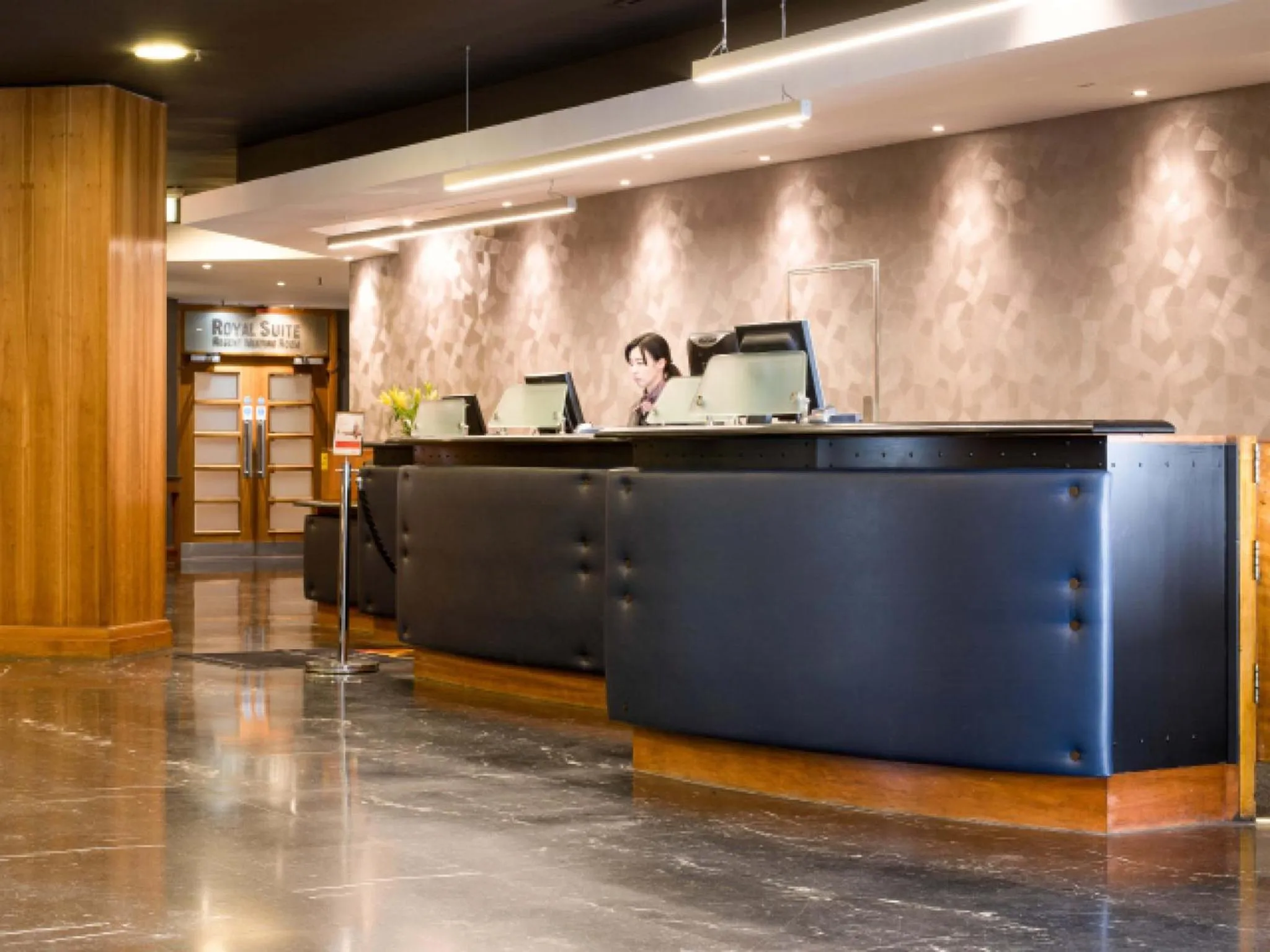 Lobby or reception in Crowne Plaza Nottingham by IHG