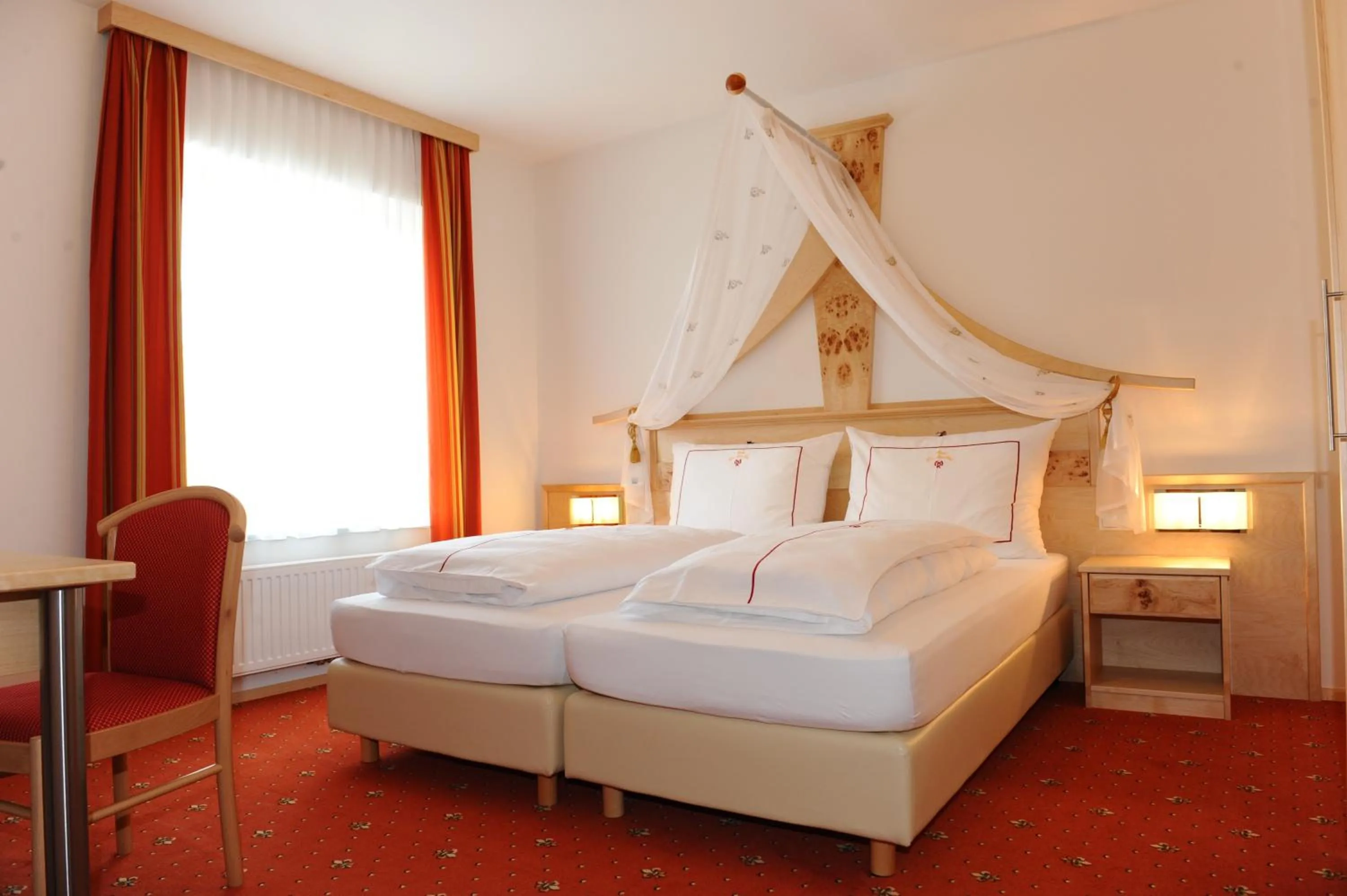 Hotel-Gasthof-Fleischerei - Zur alten Post