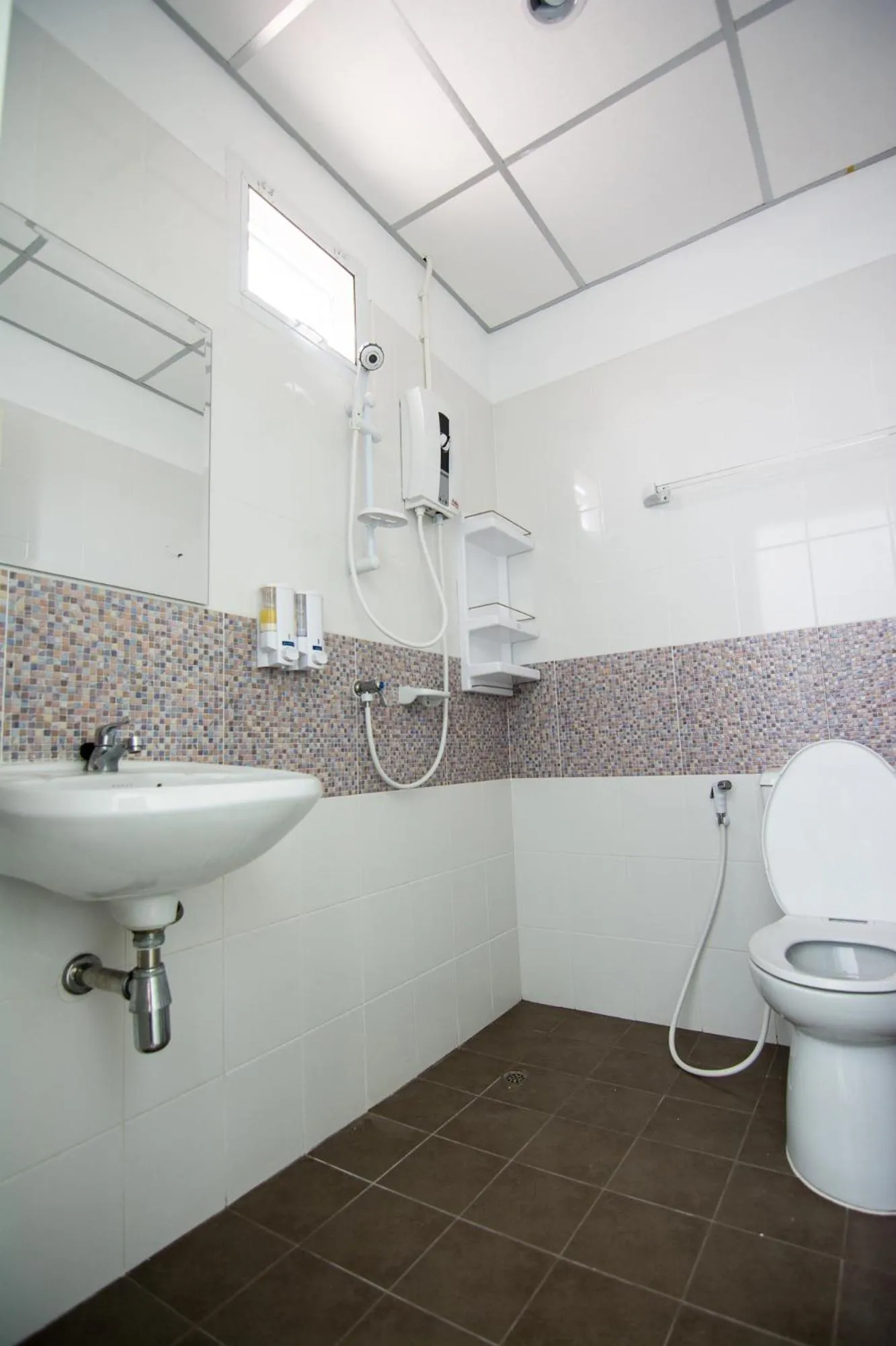 At Ease Hotel Suvarnabhumi