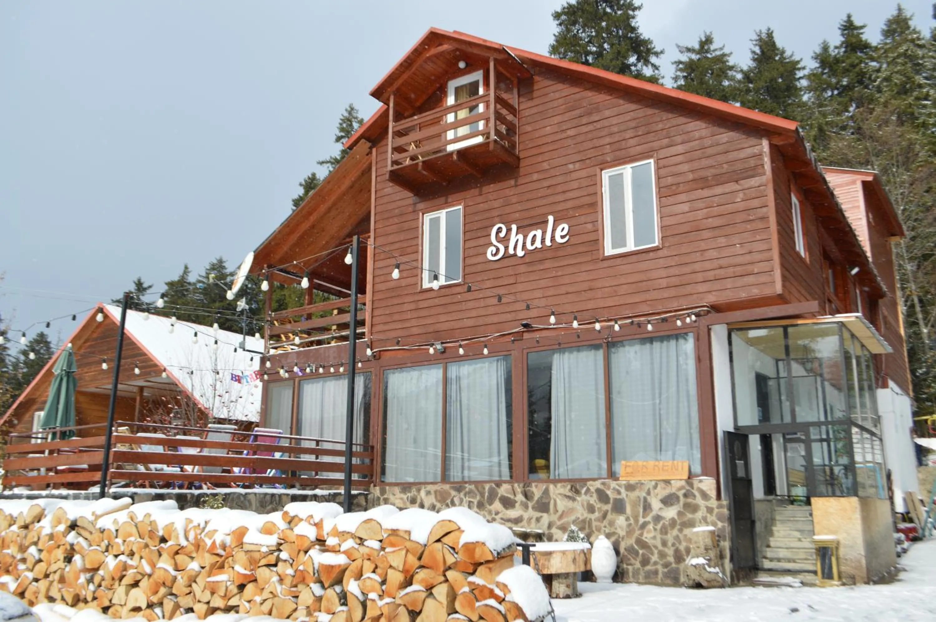 Property building in Boutique Hotel Shale