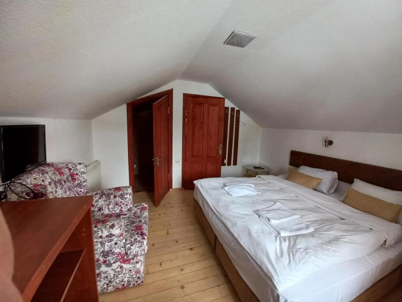 Bed in Boutique Hotel Shale