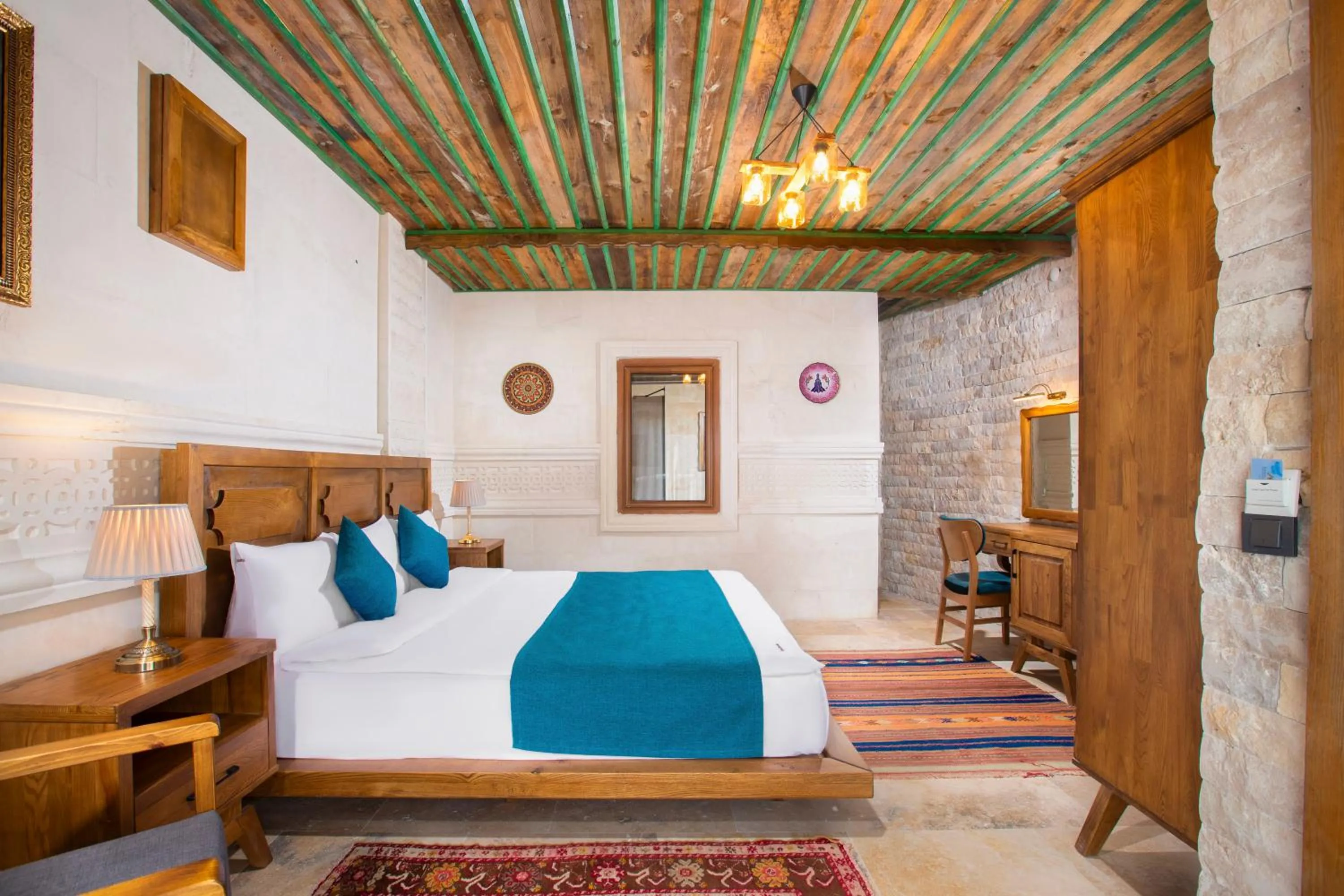 Photo of the whole room, Bed in Rapsodi Cappadocia