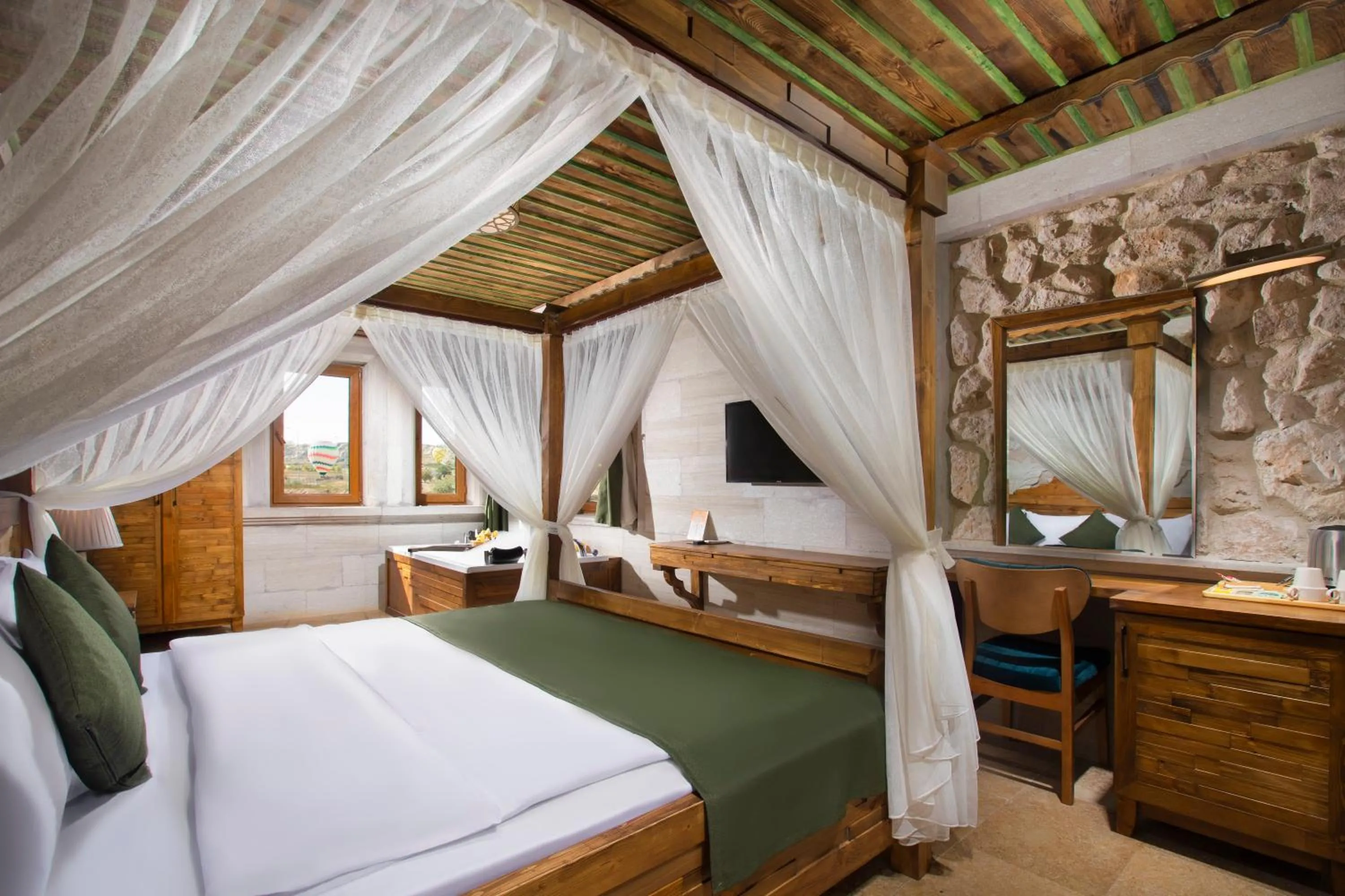 Bed in Rapsodi Cappadocia