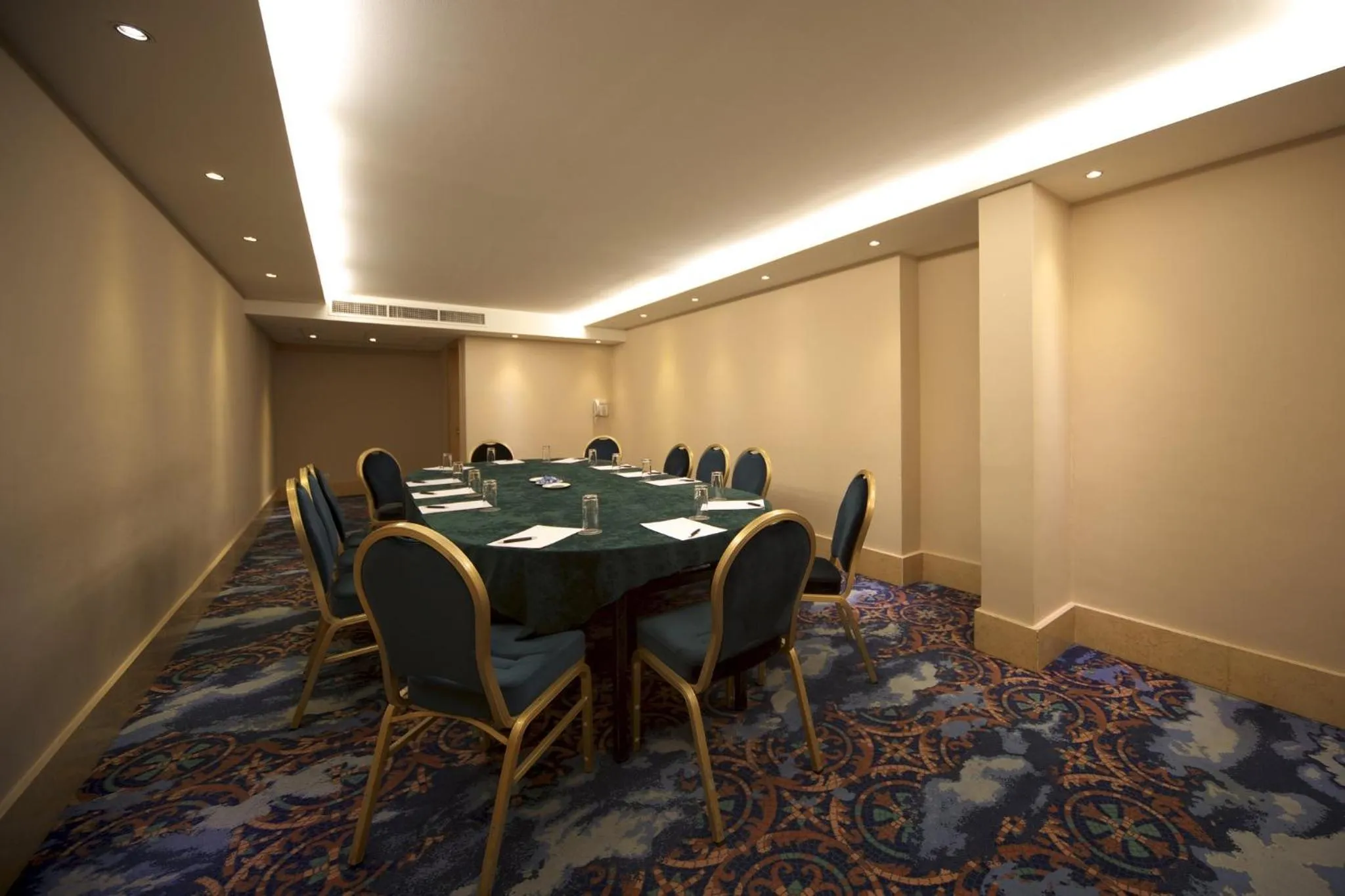 Meeting/conference room in voco Malta by IHG