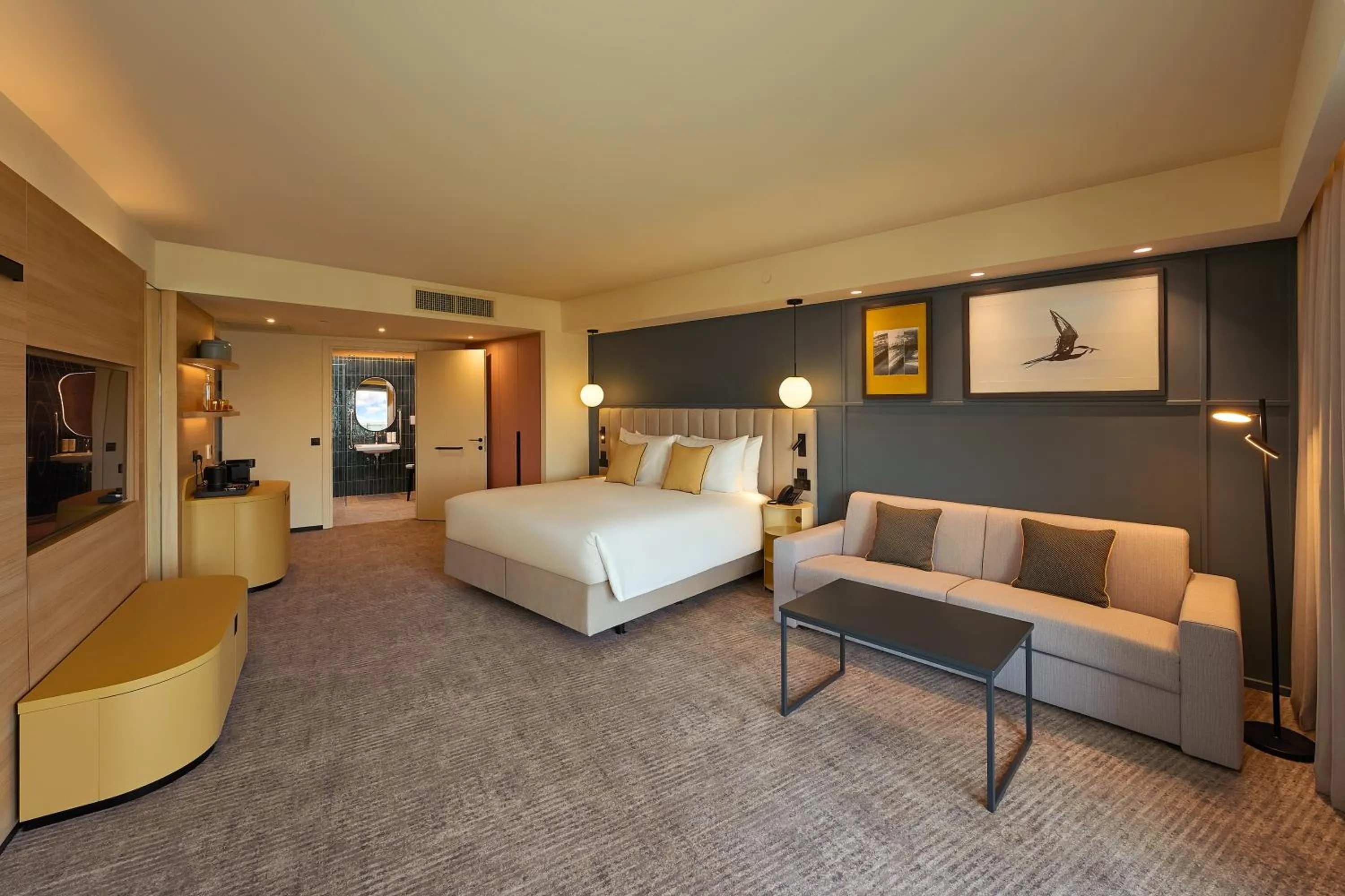 Photo of the whole room, Bed in voco Malta by IHG