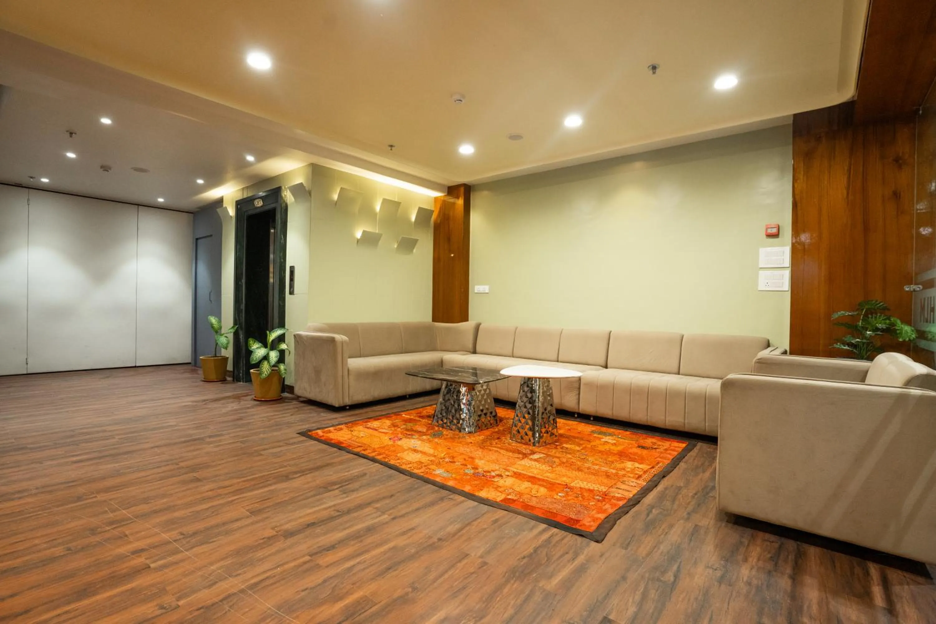 Lobby or reception in Hotel Lake Metro