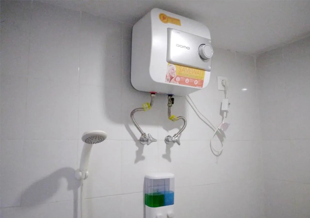 Bathroom in Dreamzzz Vivo Jogja