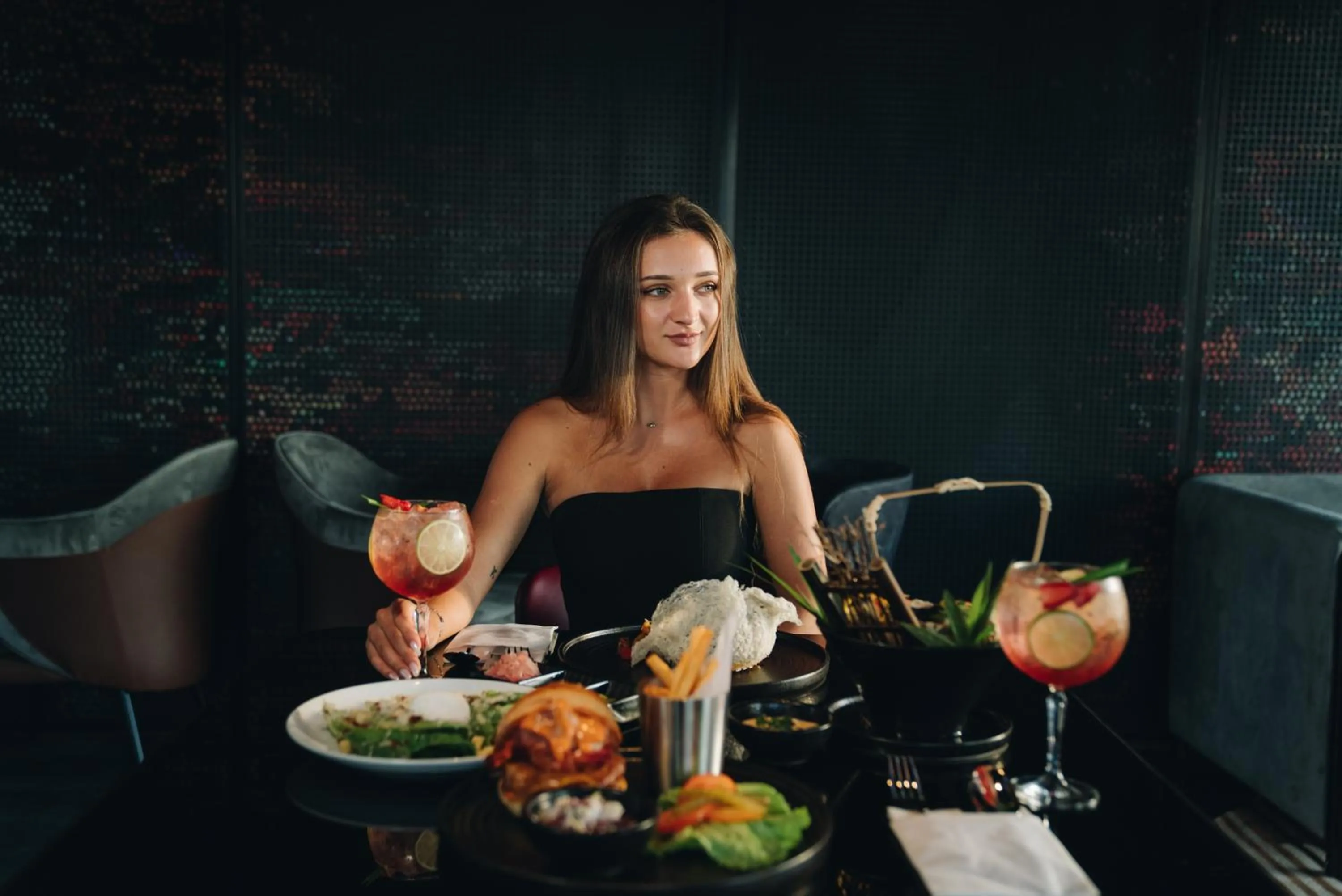 Lounge or bar in Radisson RED Danang