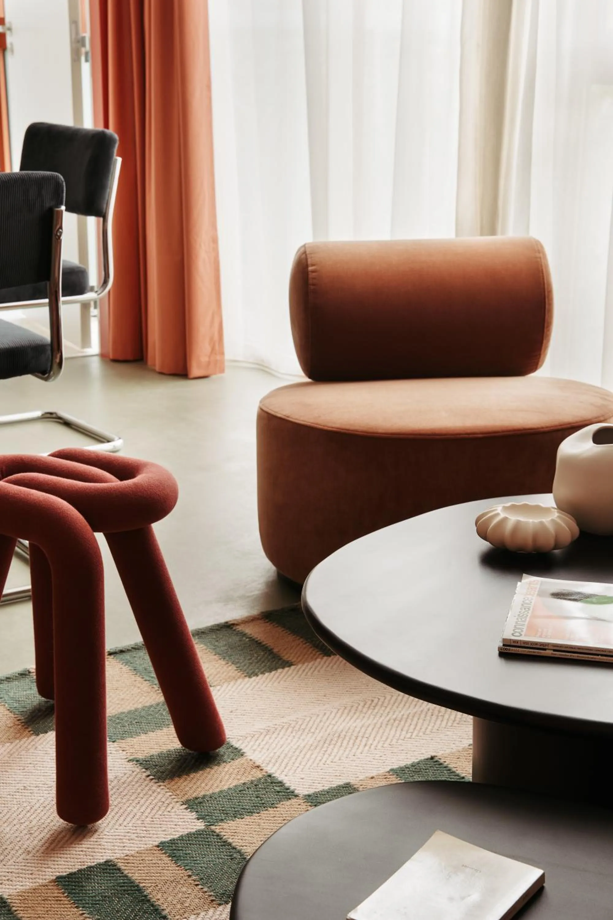 Decorative detail in Edgar Suites Montrouge