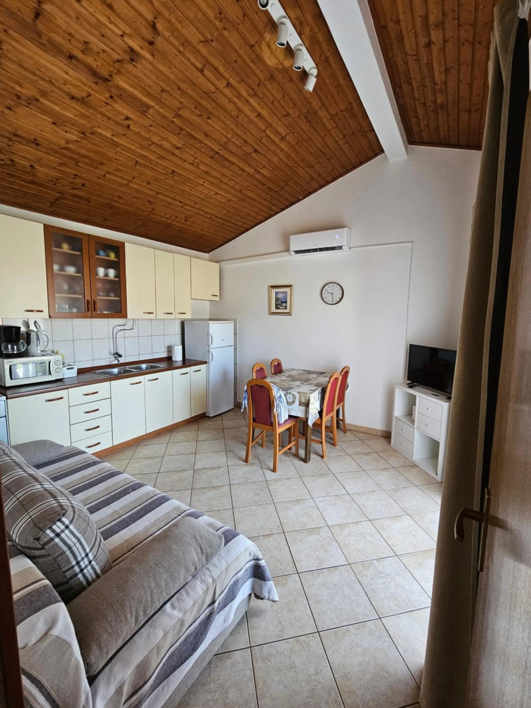 TV and multimedia in Apartments Anka