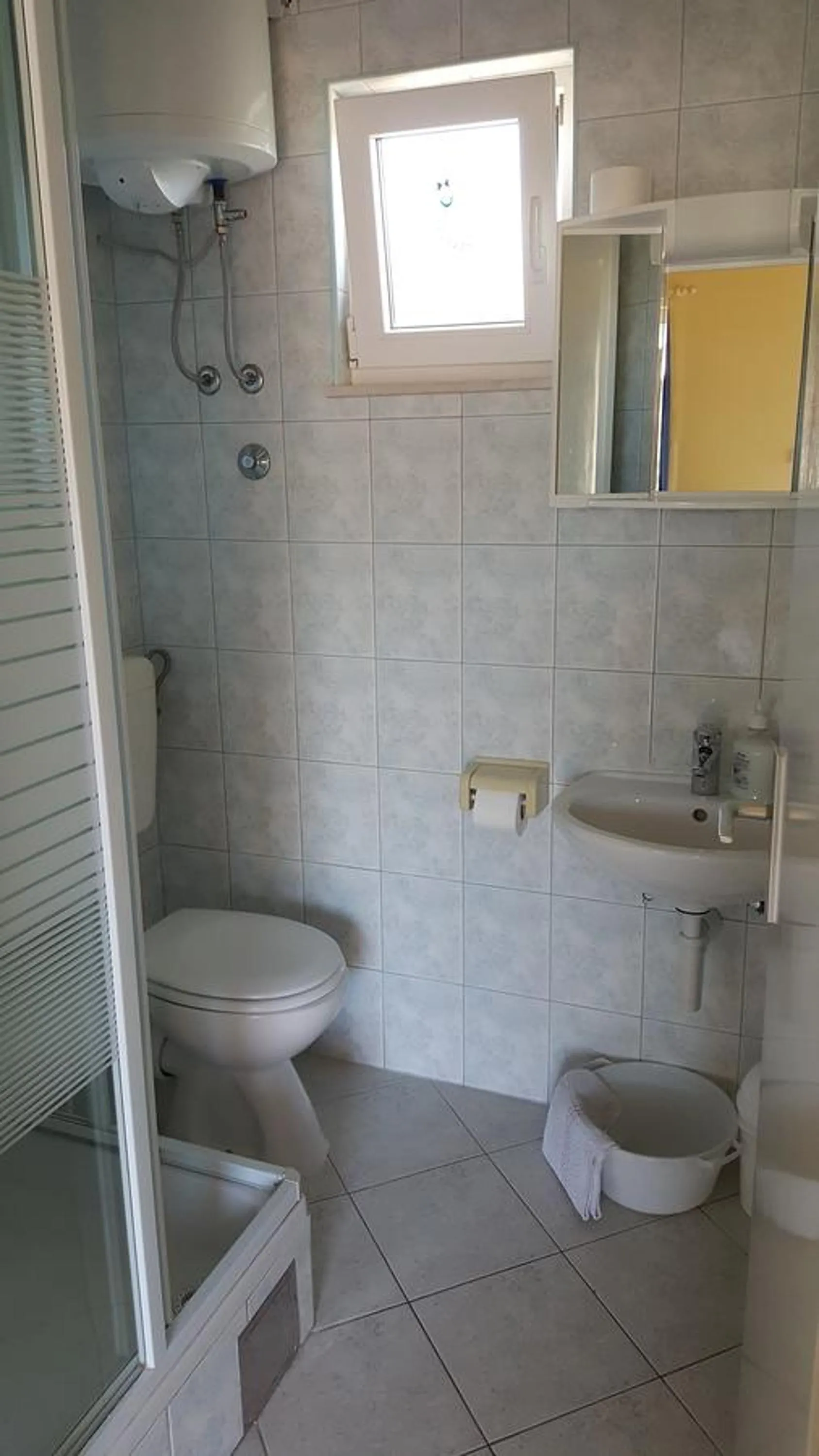 Shower in Apartments Anka