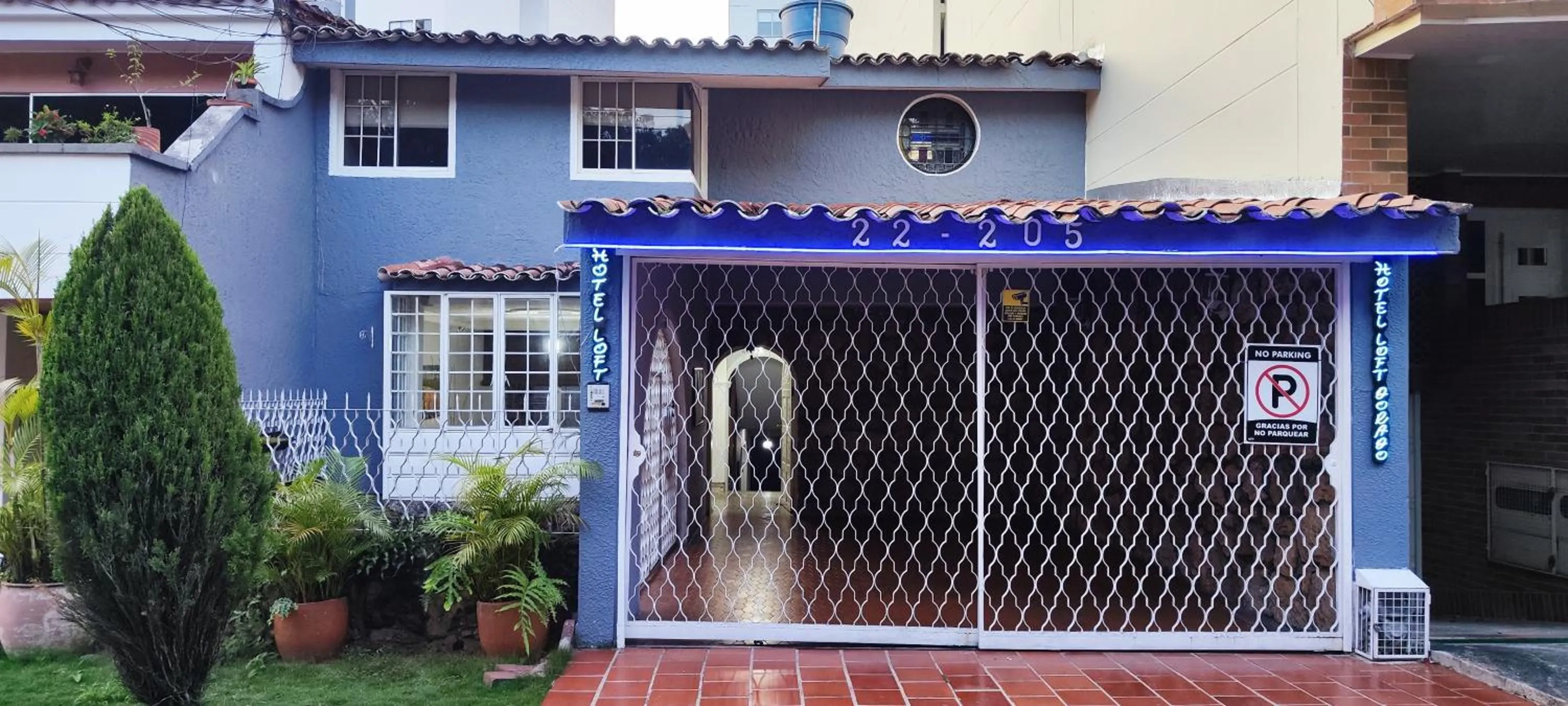 Property building in Hotel Loft Dorado