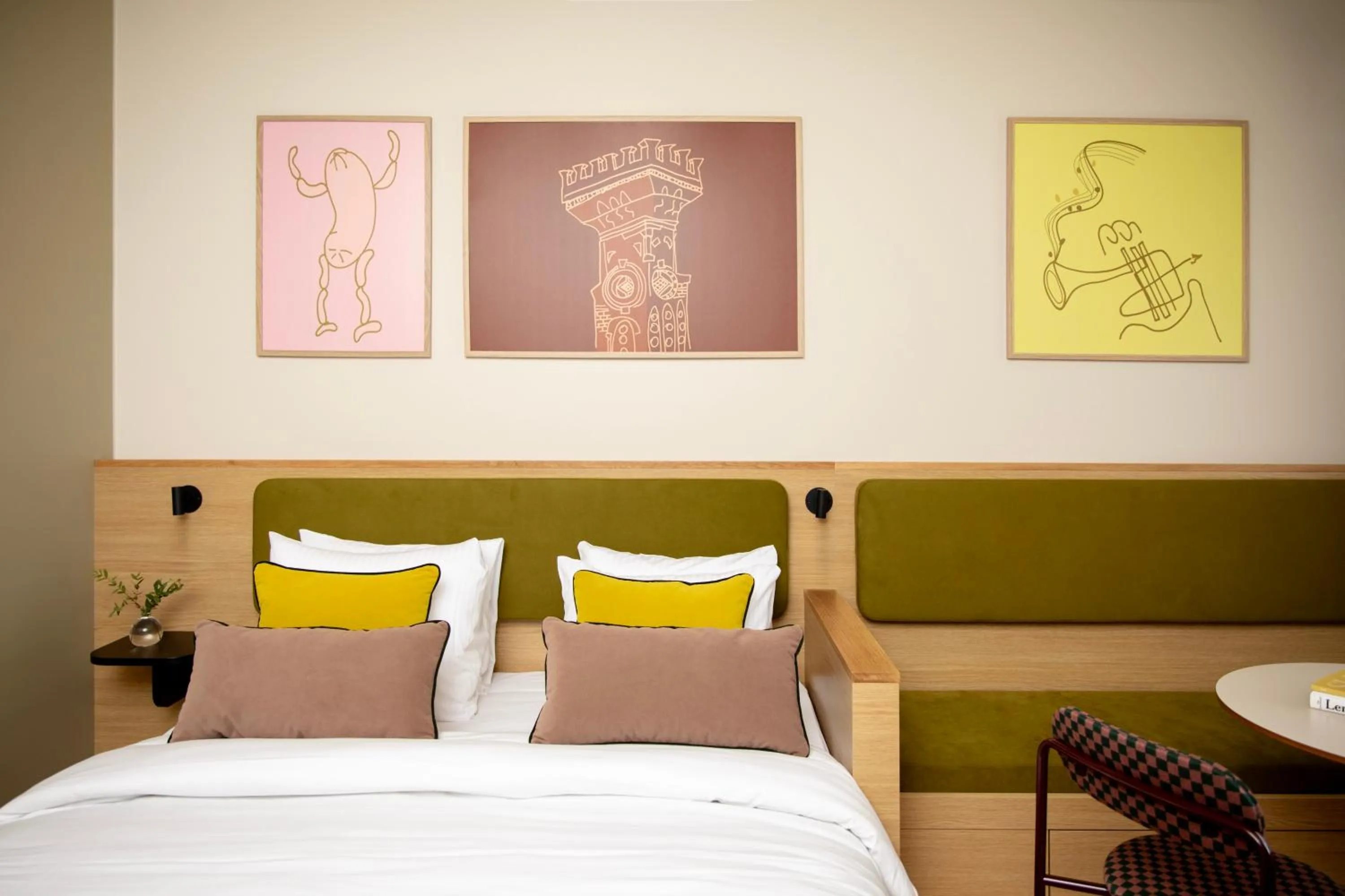 Bed in Bob W Helsinki Kaarti