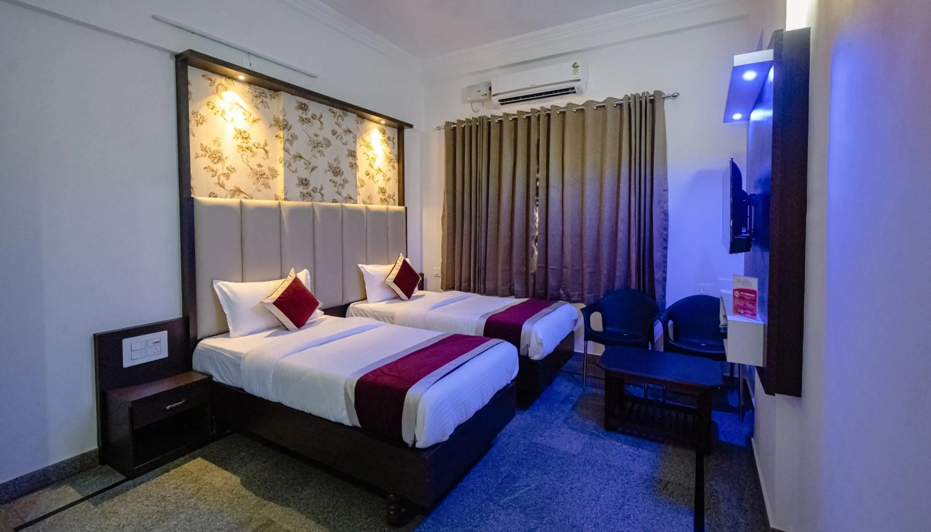 Bed in Hotel Durga International