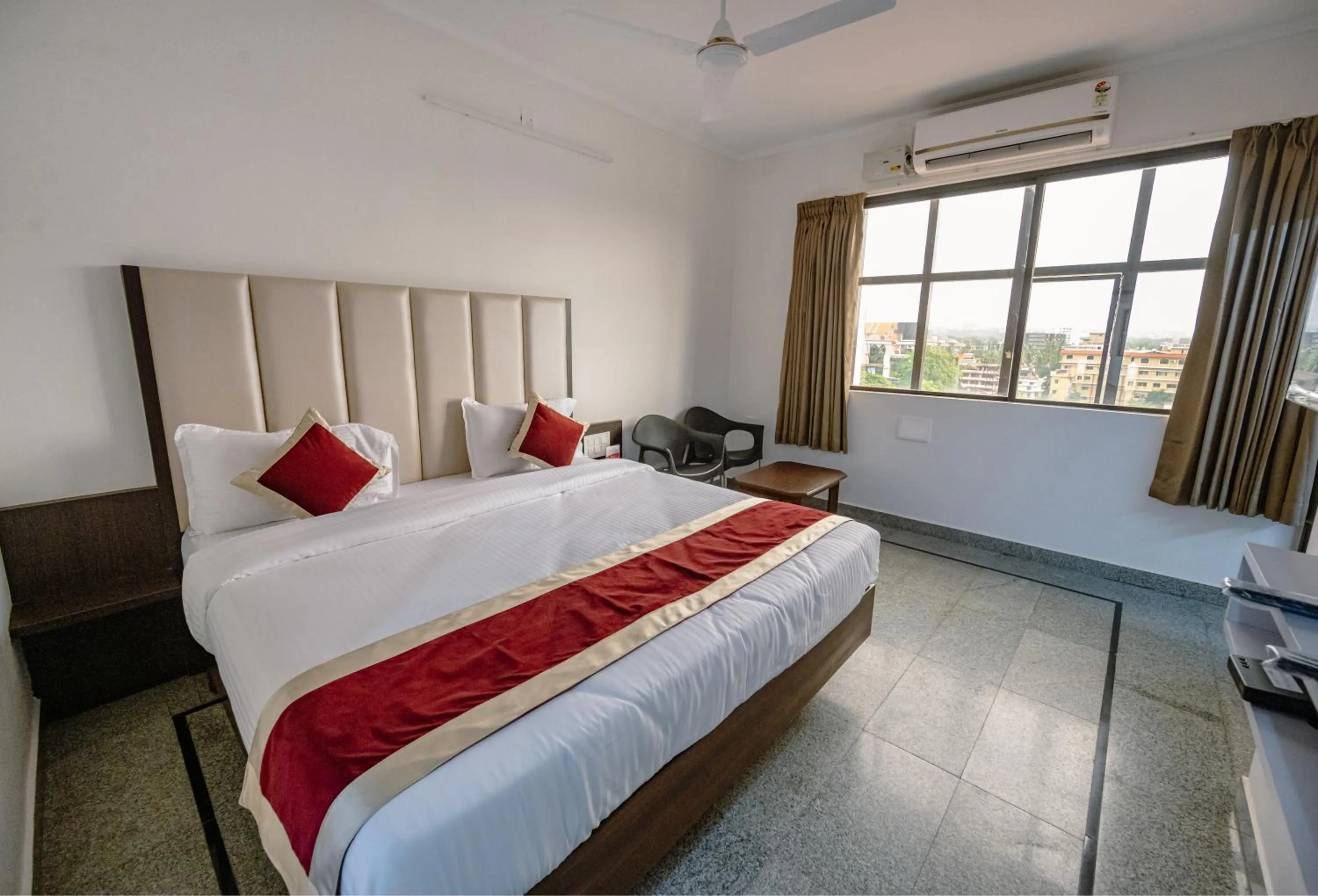 Bed in Hotel Durga International