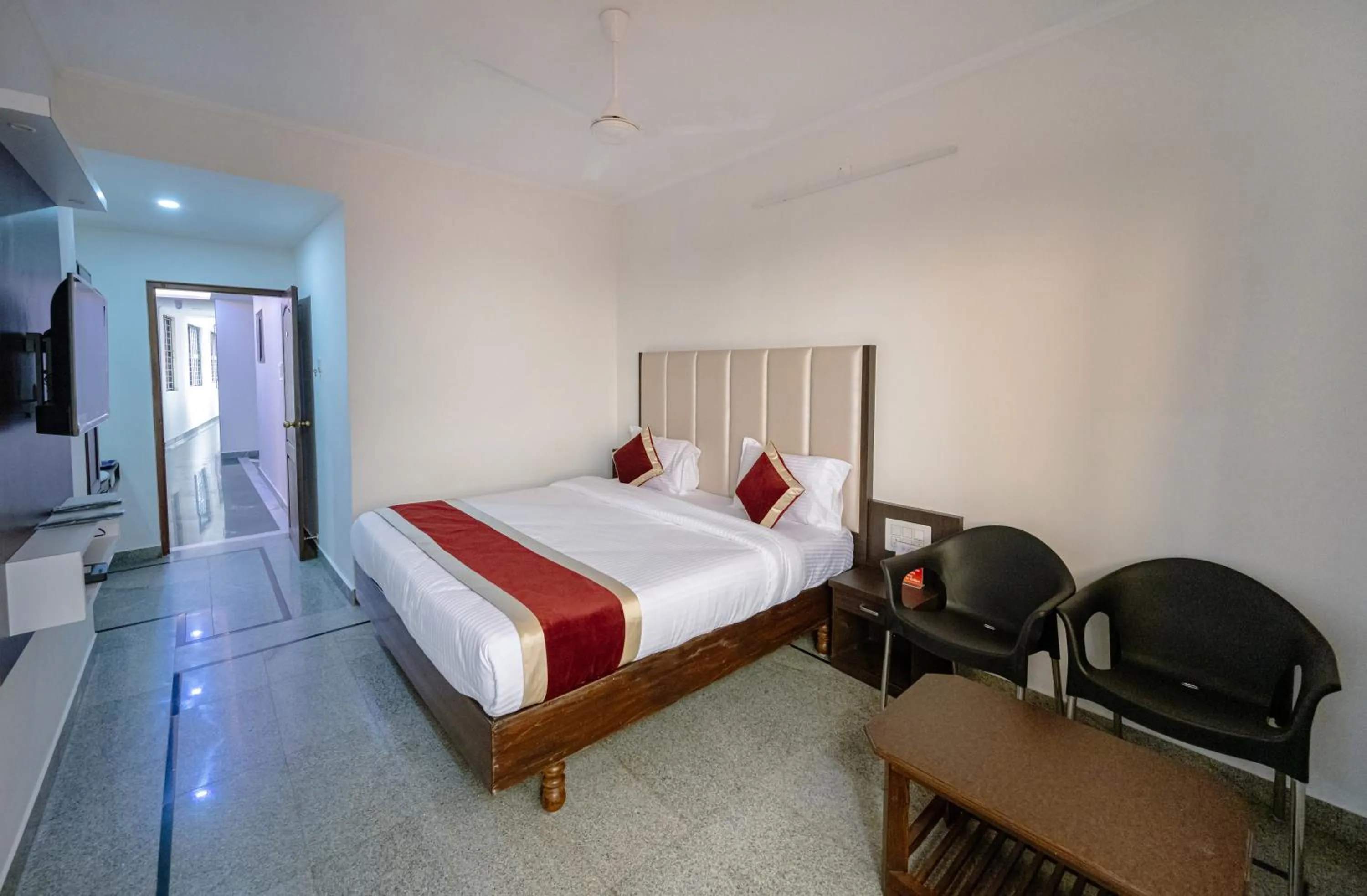 Bed in Hotel Durga International