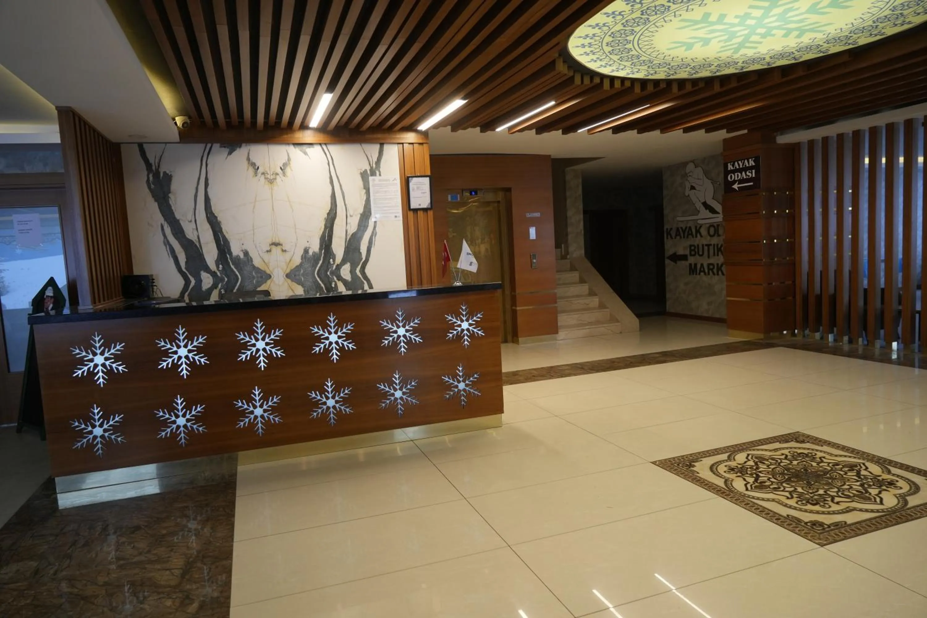 Snowflake Dag Hotel & SPA