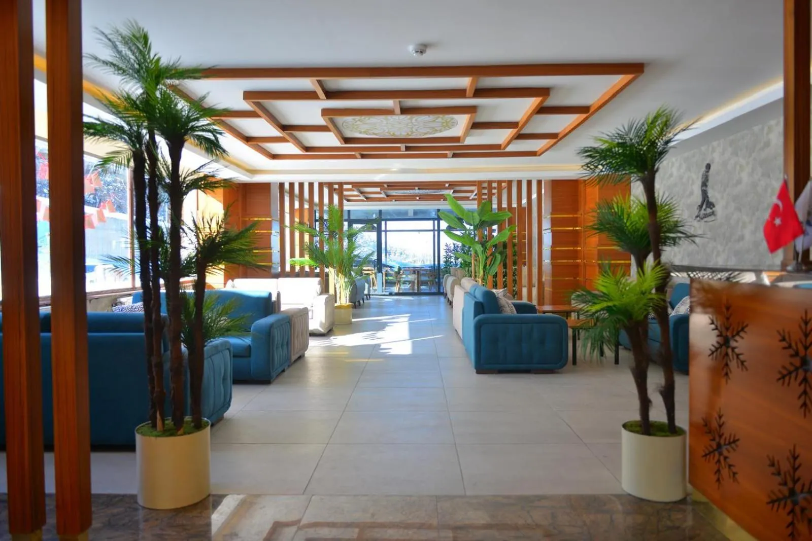 Lobby or reception in Snowflake Dag Hotel & SPA