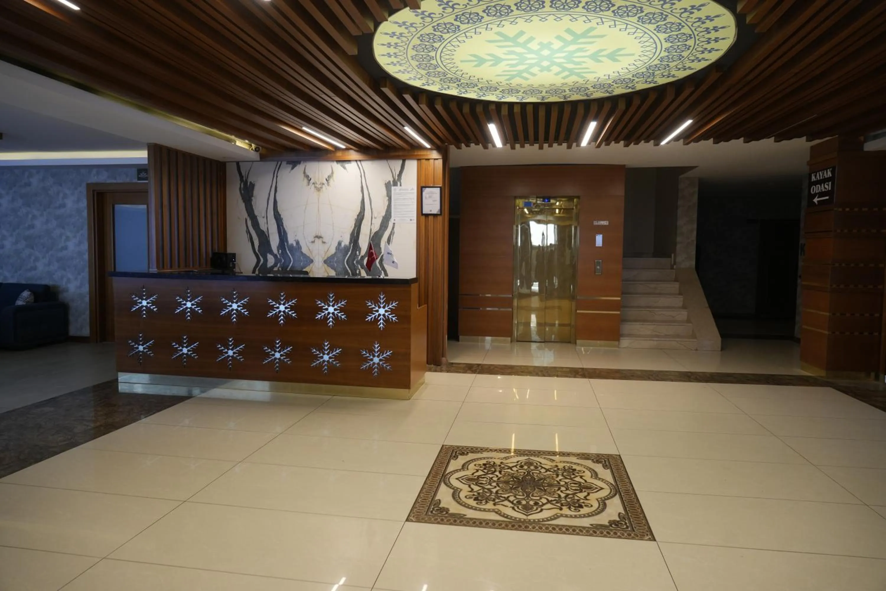 Snowflake Dag Hotel & SPA