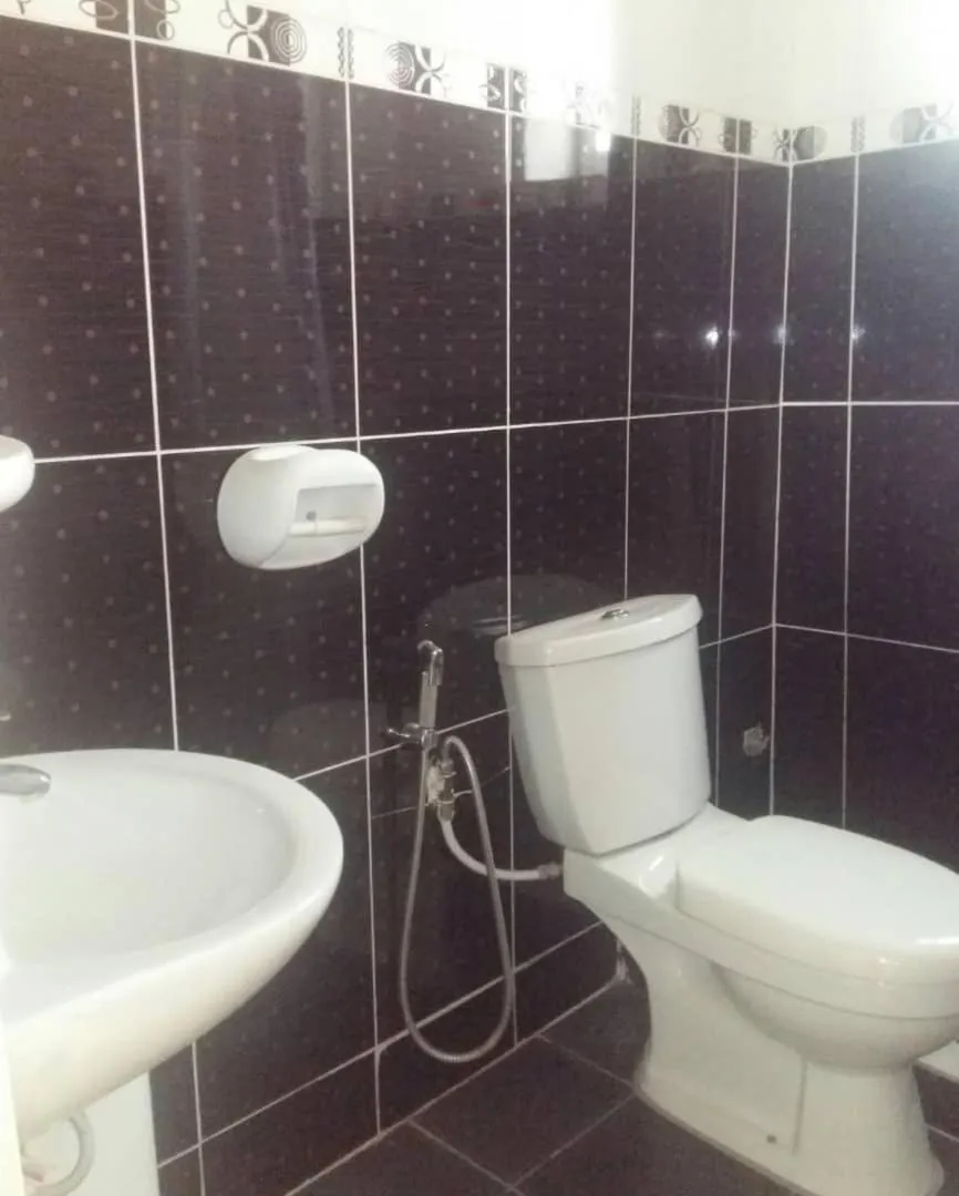 International summit palace