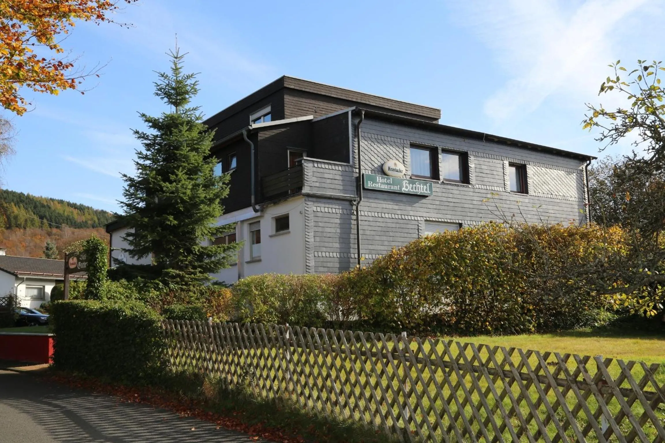 Facade/entrance in Hotel Bechtel