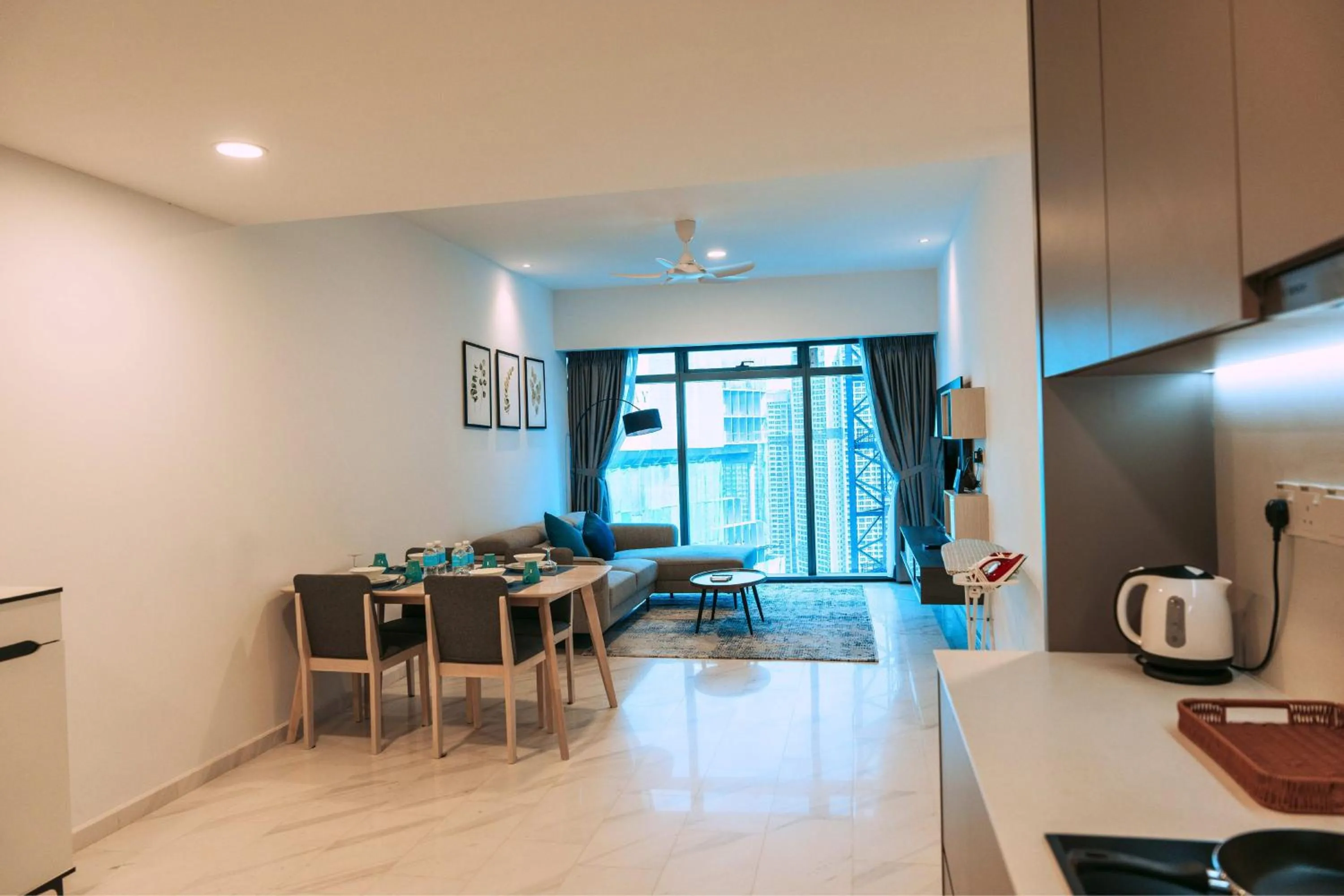 Kitchen or kitchenette in Eaton Residence Yemala