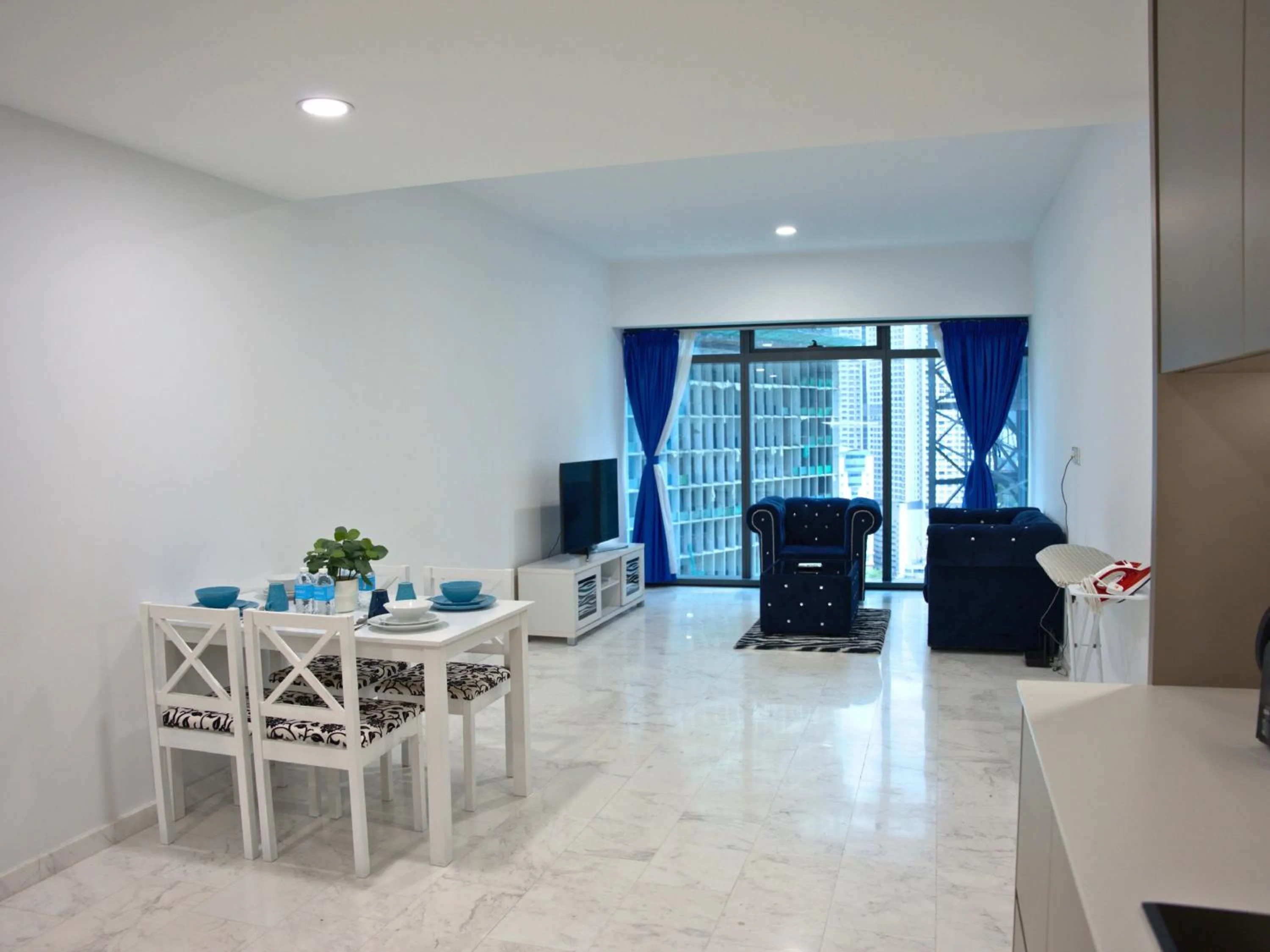 Living room in Eaton Residence Yemala