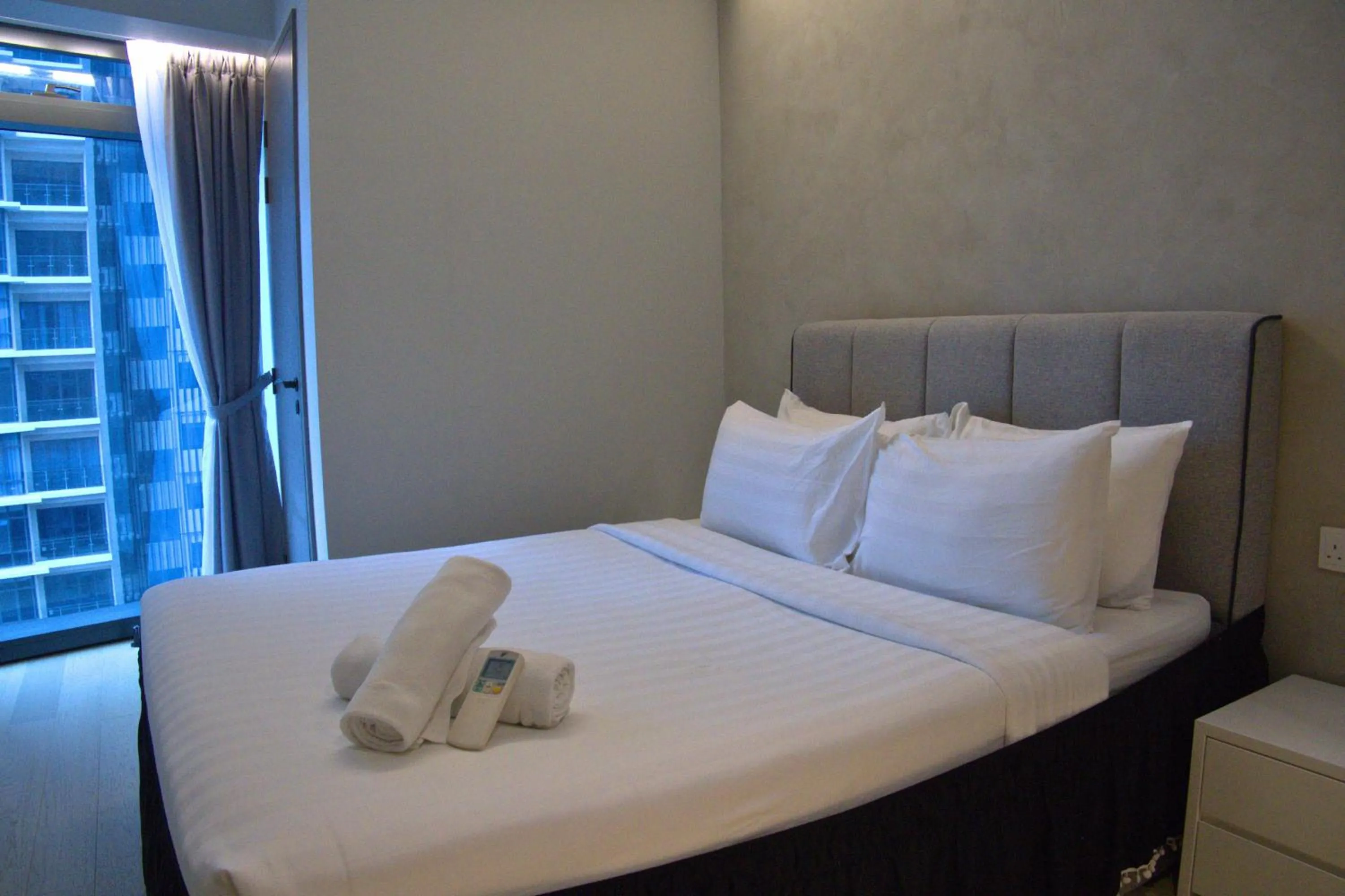 Bed in Eaton Residence Yemala