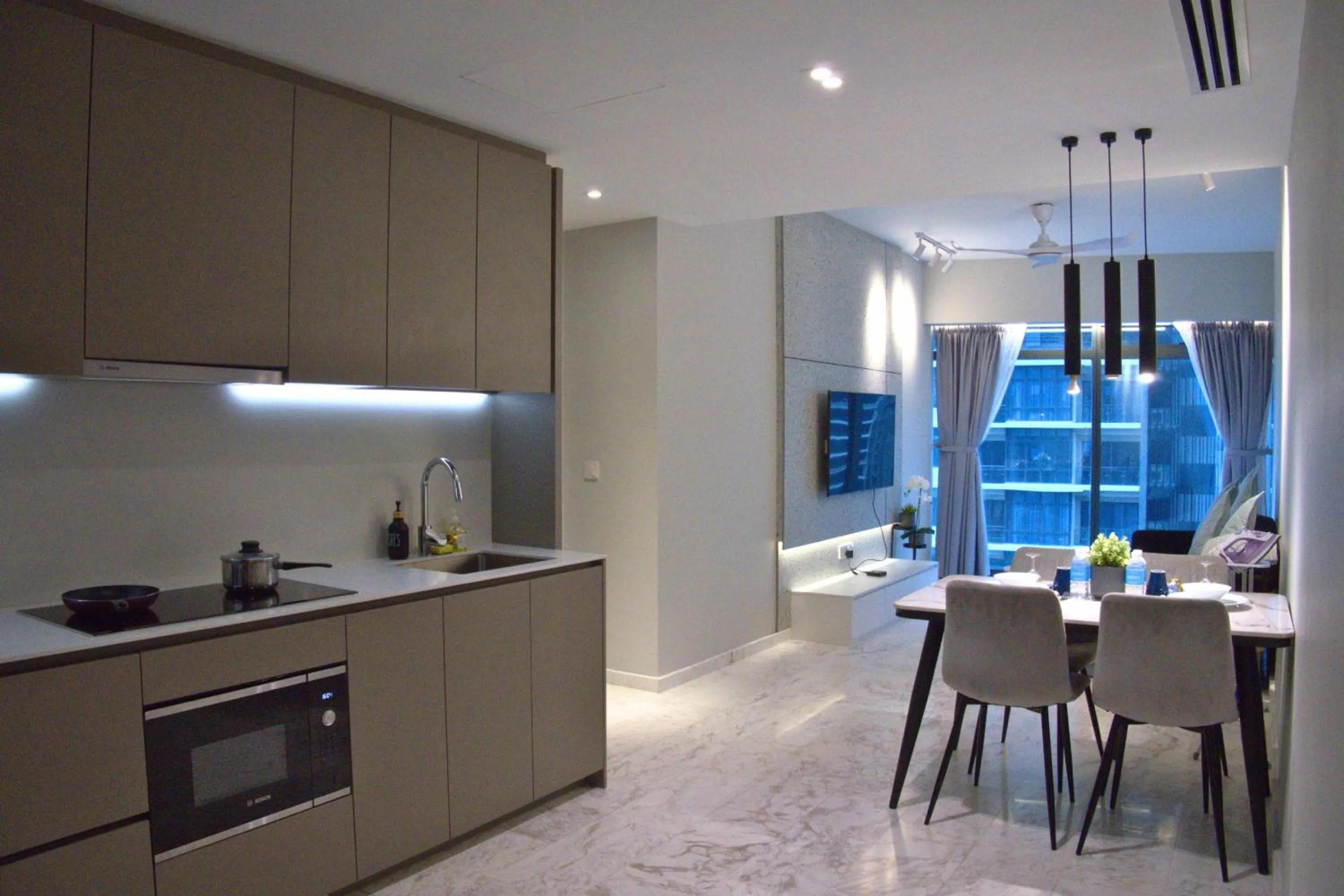 Kitchen or kitchenette in Eaton Residence Yemala