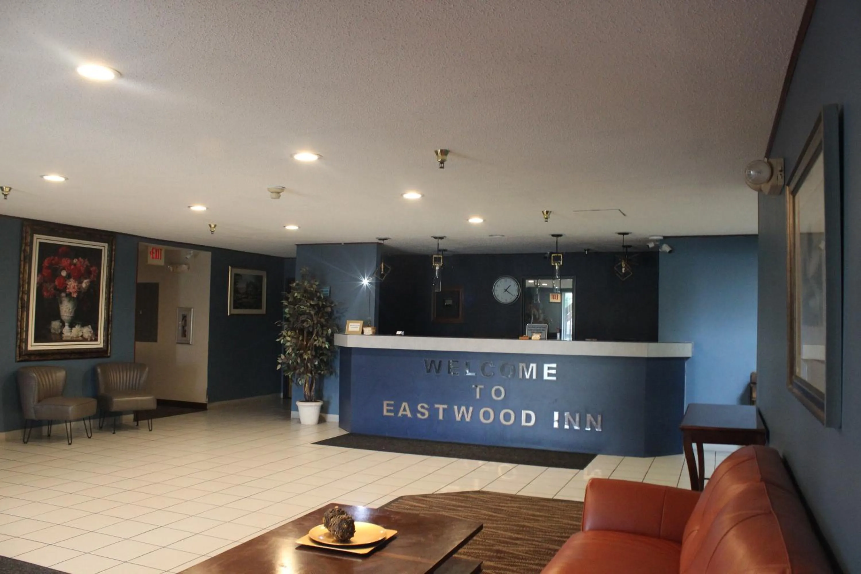 Property building in Eastwood Inn