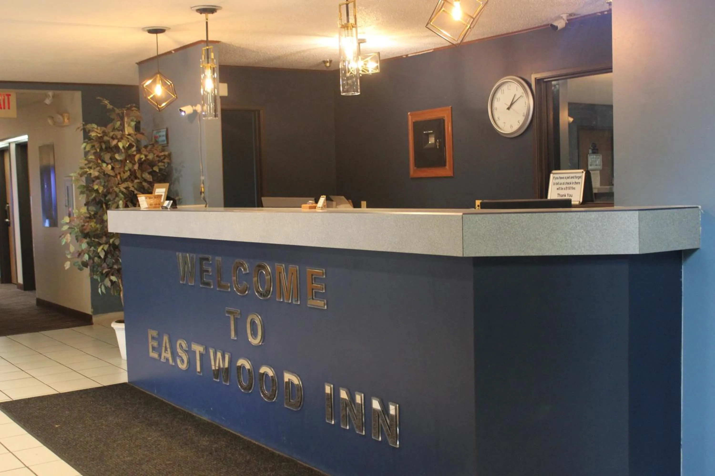 Property building in Eastwood Inn