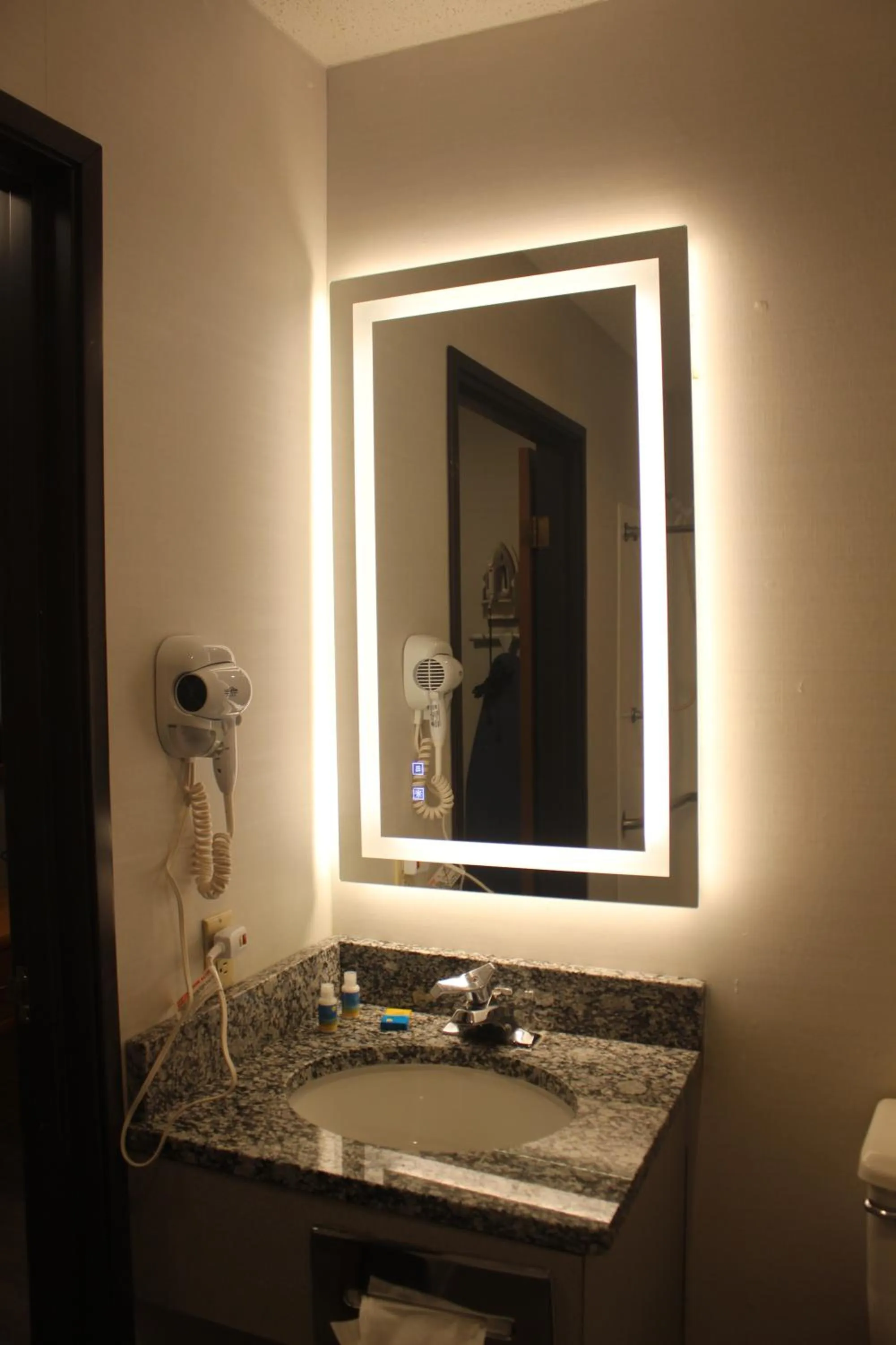 Property building in Eastwood Inn