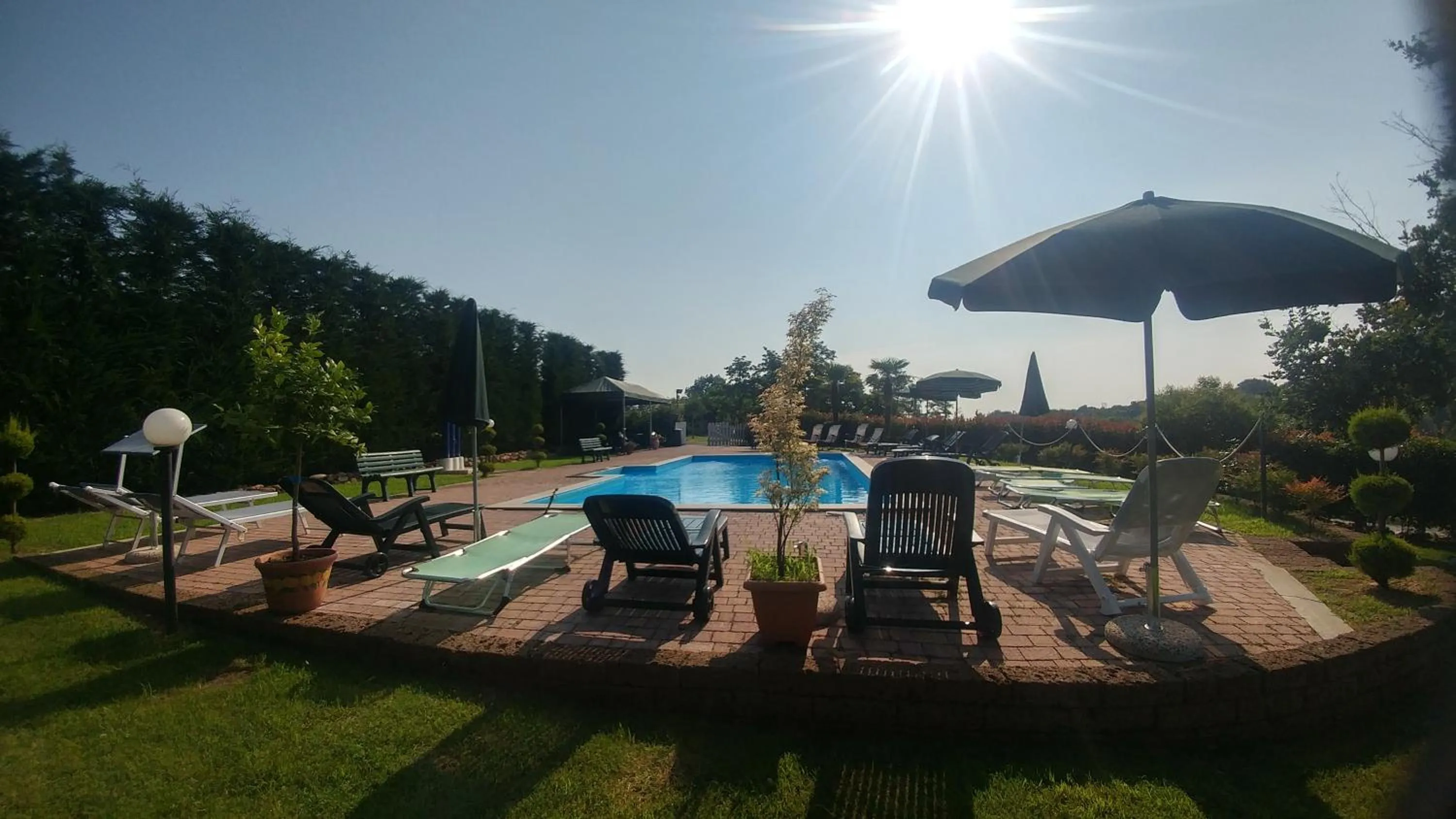 Swimming pool in Agriturismo Parco Campofelice