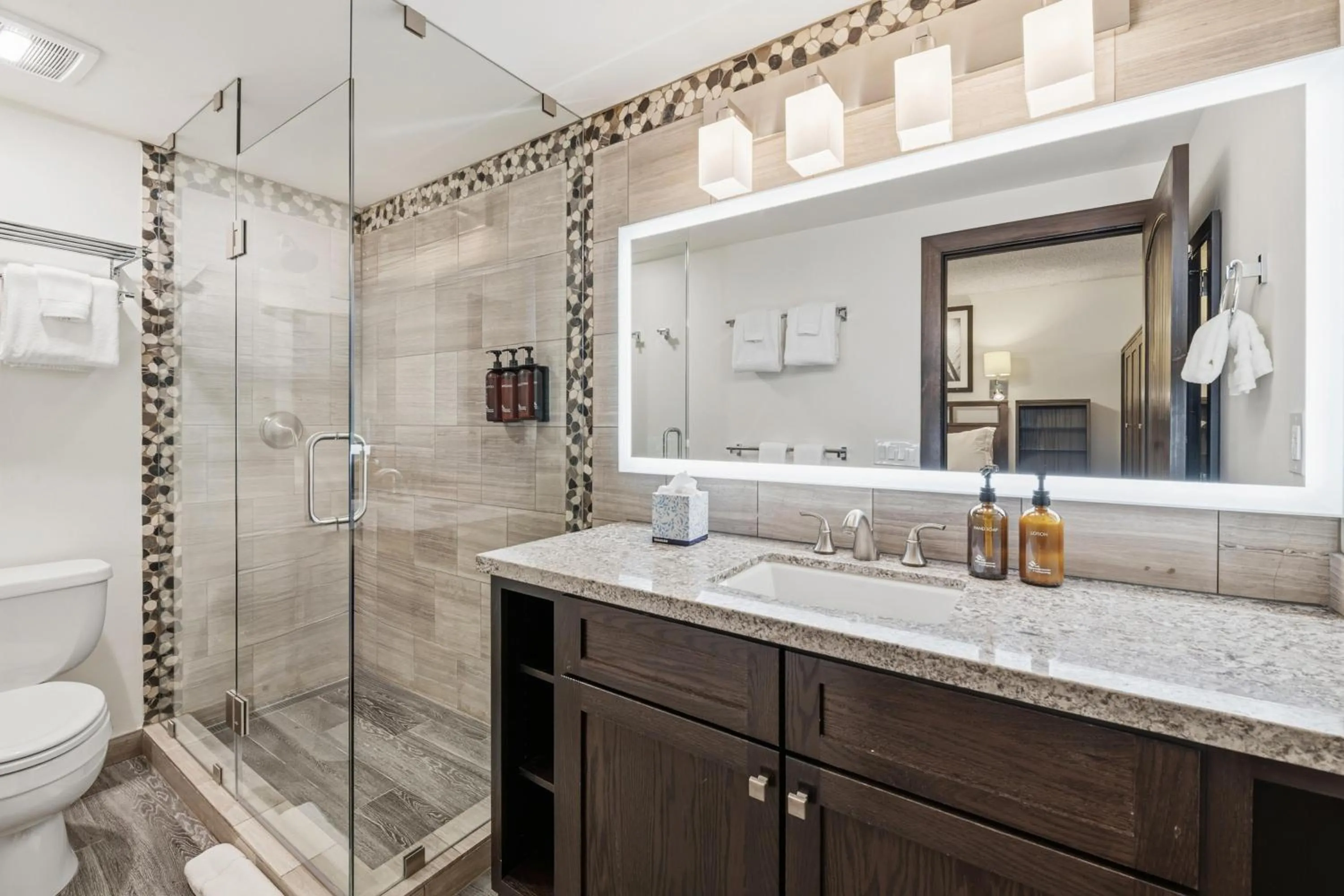 Lift House Lodge, Close to Gondola, Premium Studio Condo