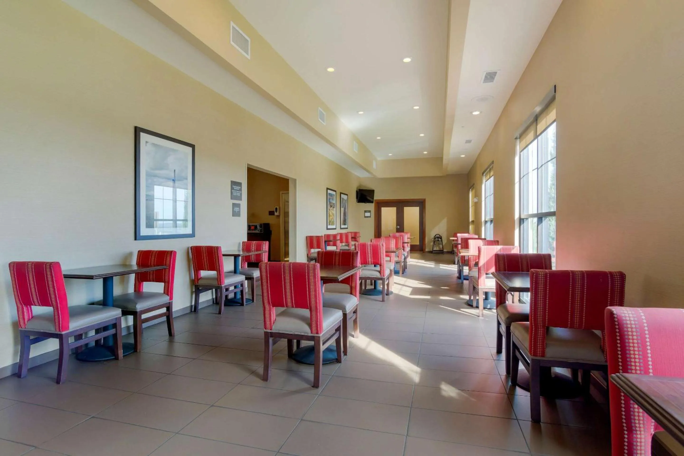 Restaurant/places to eat in Comfort Inn & Suites Mandan - Bismarck
