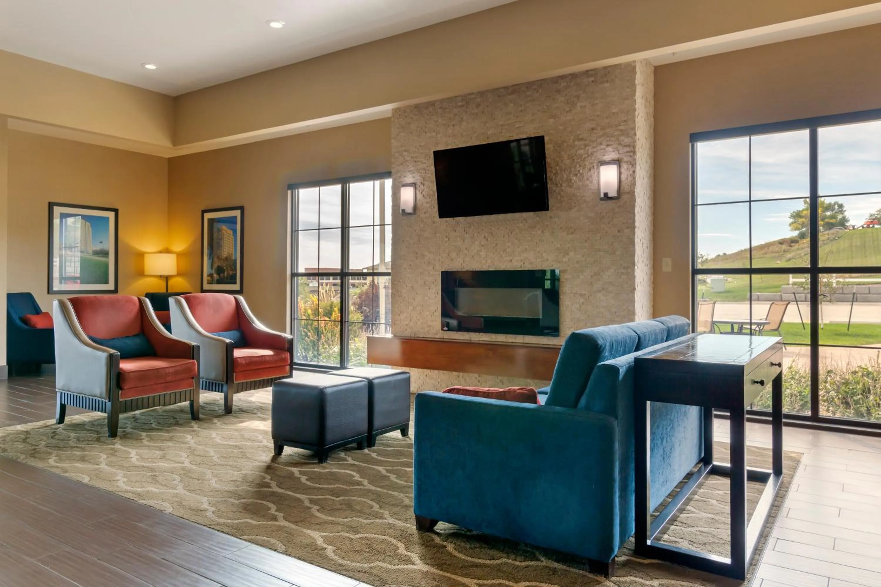 Seating area in Comfort Inn & Suites Mandan - Bismarck