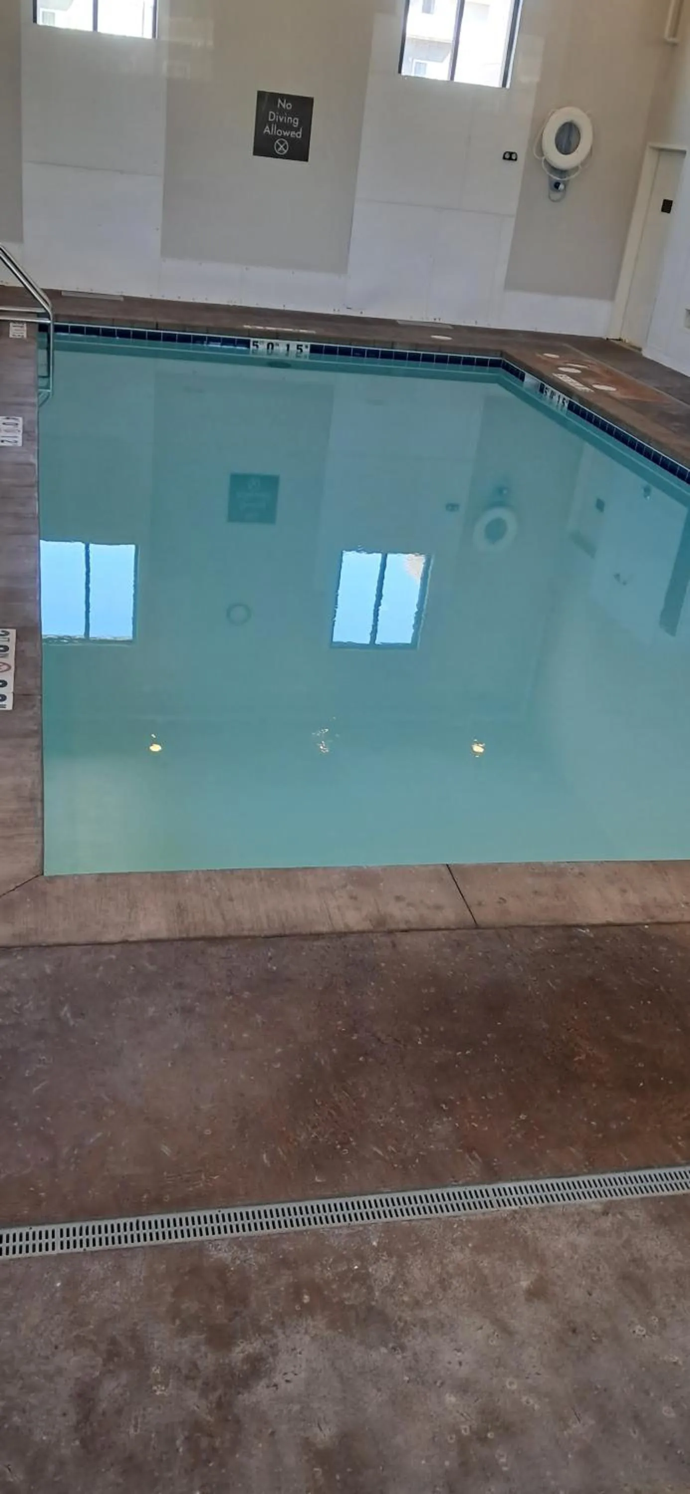 Swimming pool in Comfort Inn & Suites Mandan - Bismarck