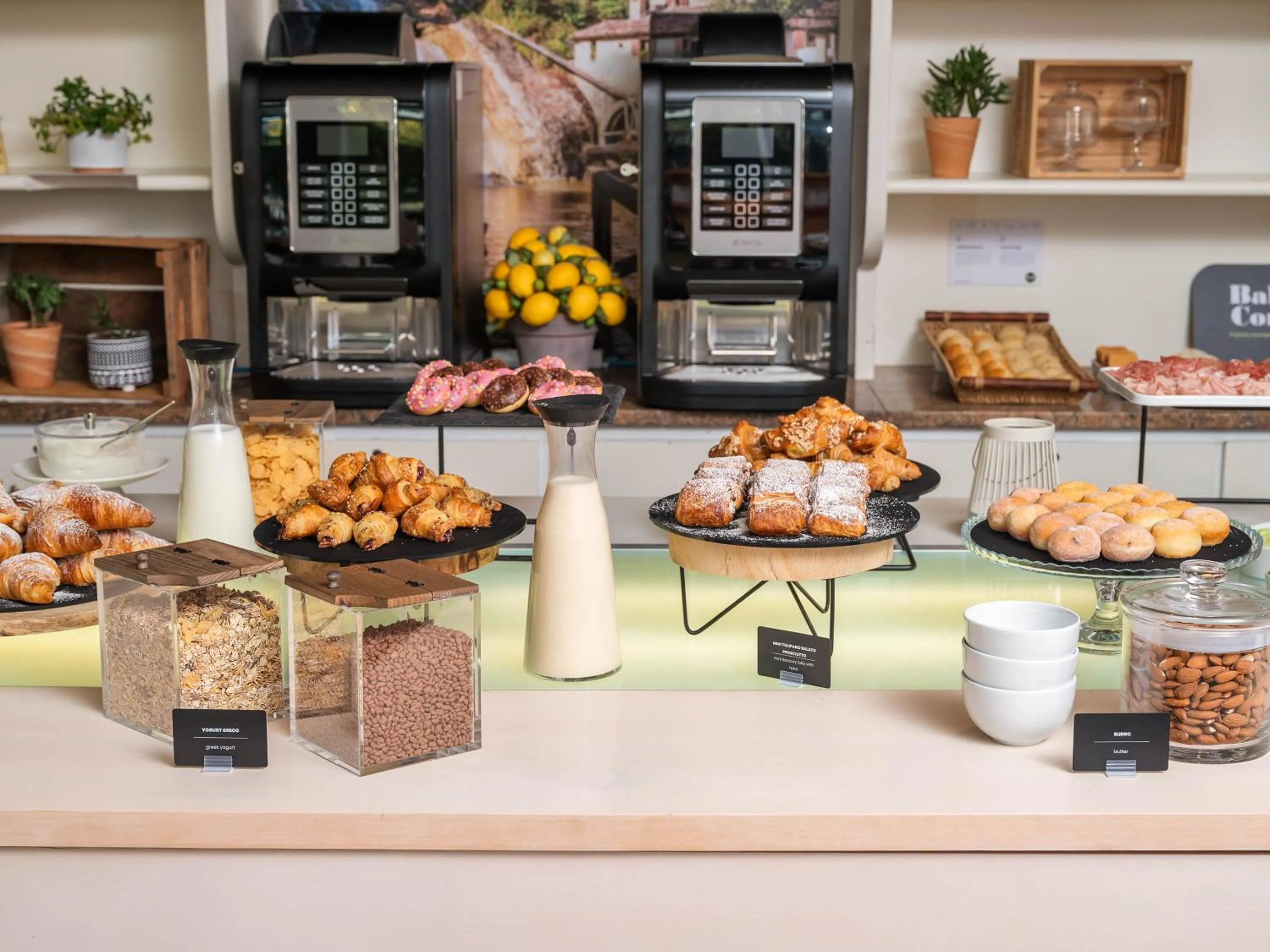 Buffet breakfast in B&B HOTEL Eurorest Conegliano