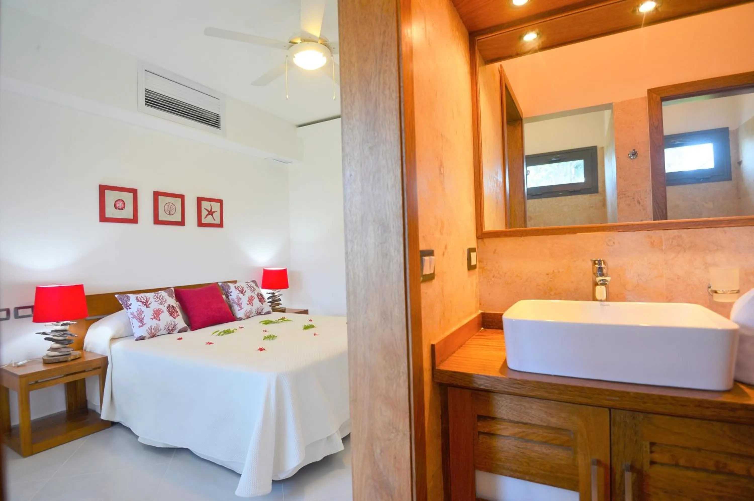 Bedroom, Bed in Aligio Apart-hotel & Spa - Las Terrenas