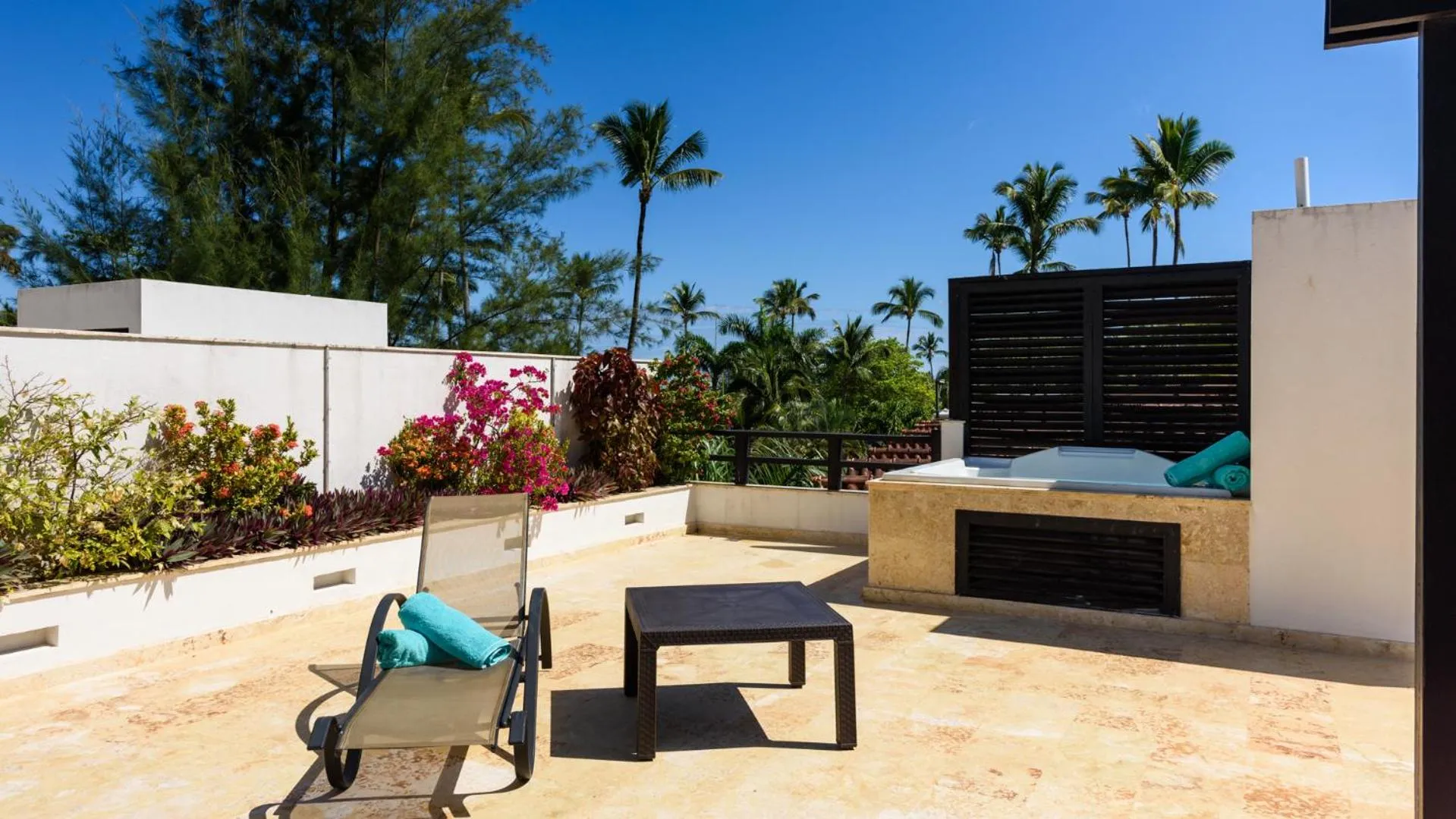 Balcony/Terrace in Aligio Apart-hotel & Spa - Las Terrenas