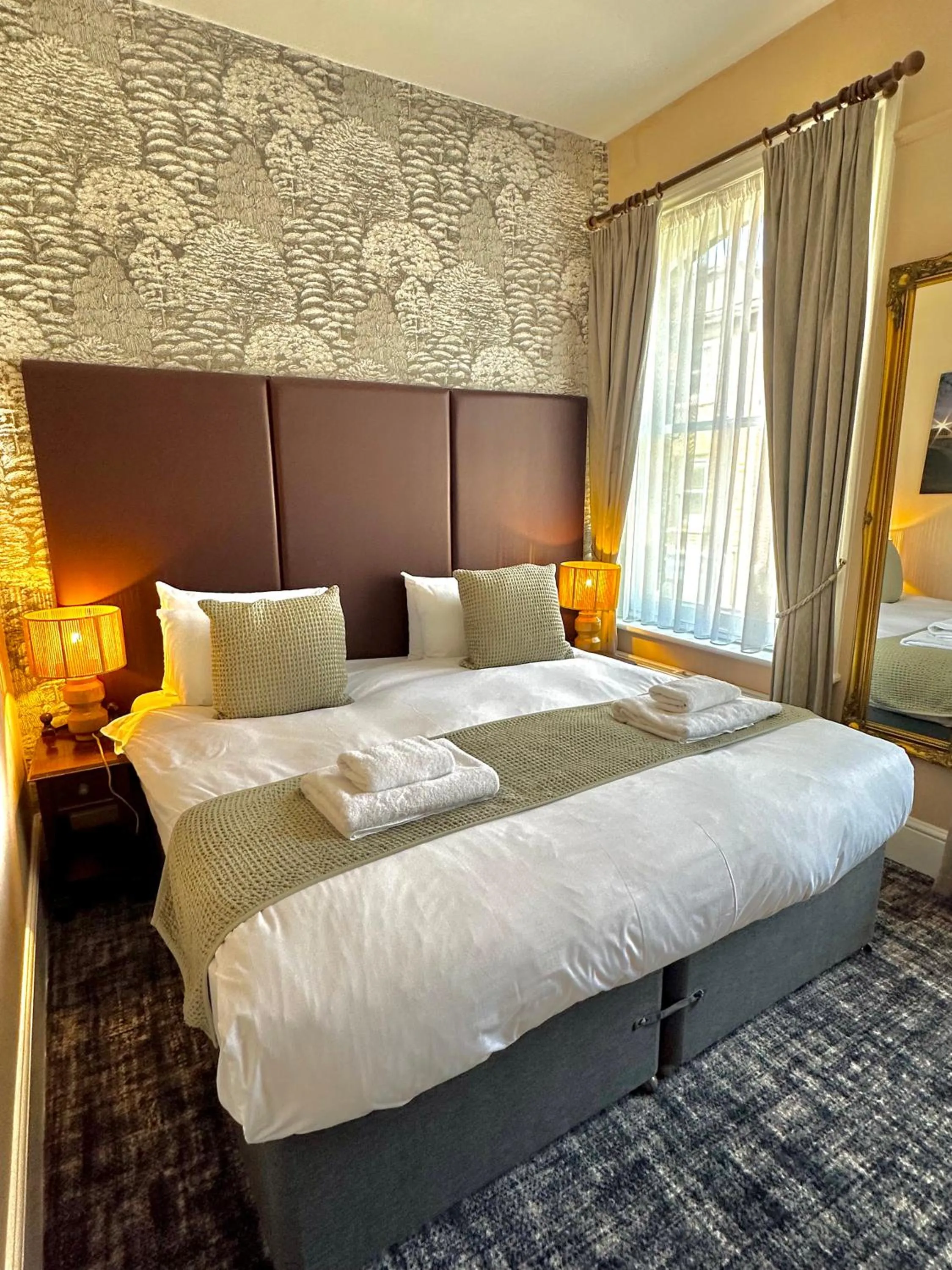 Bed in The Red Cow - Guest House