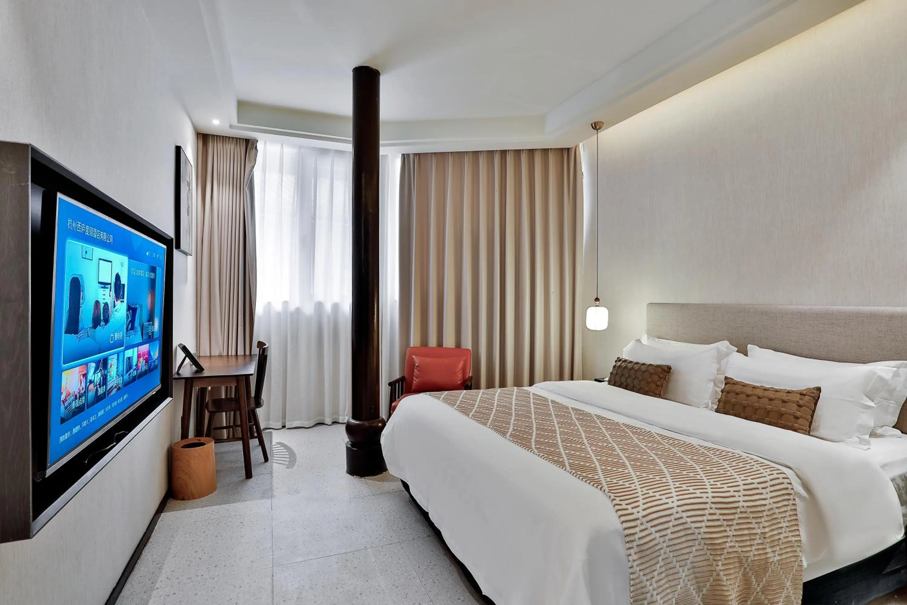 Bed in Yurong West Lake Cottage Resort Hotel Hangzhou